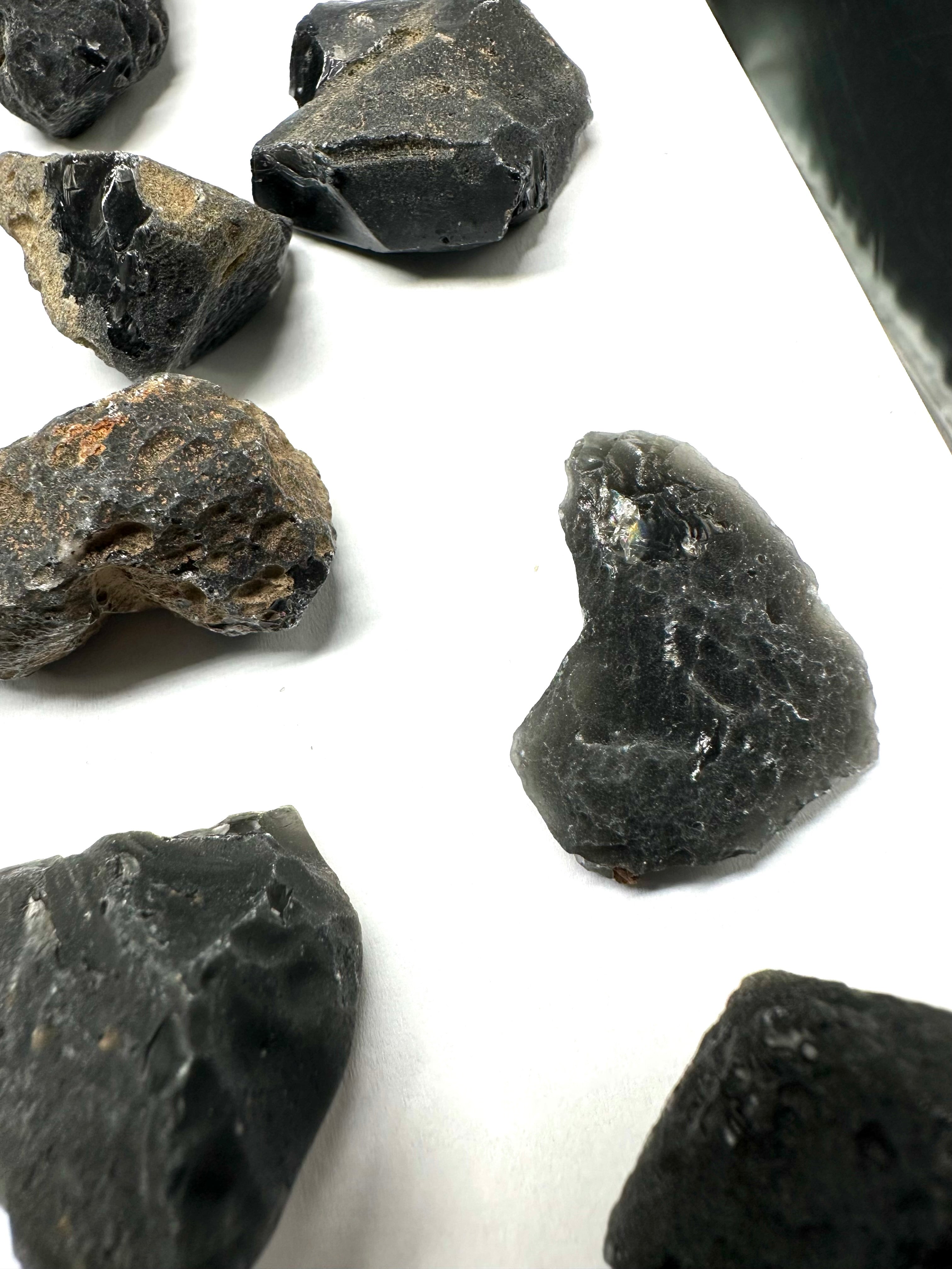 Slovak obsidian 300g (9-22g) - VEL10