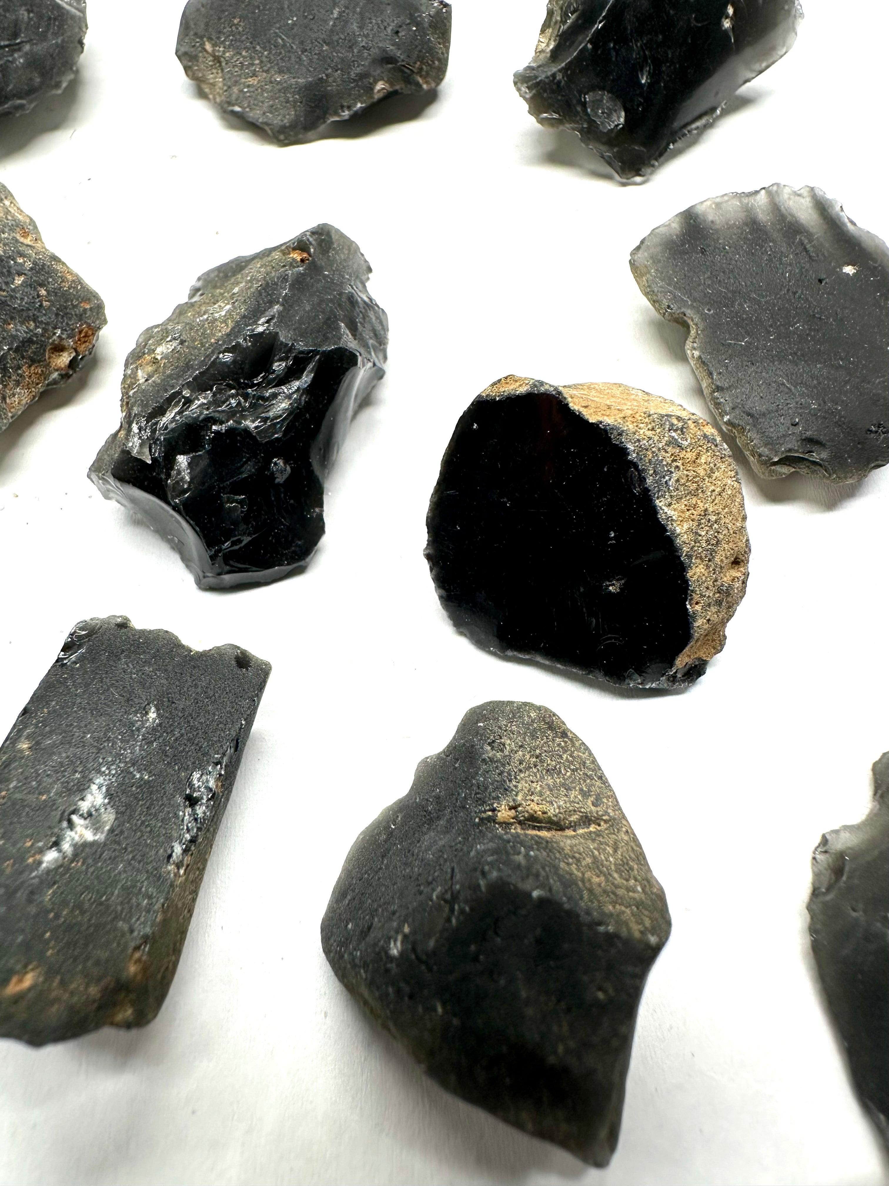 Slovak obsidian 150g (8-15g) - VEL11