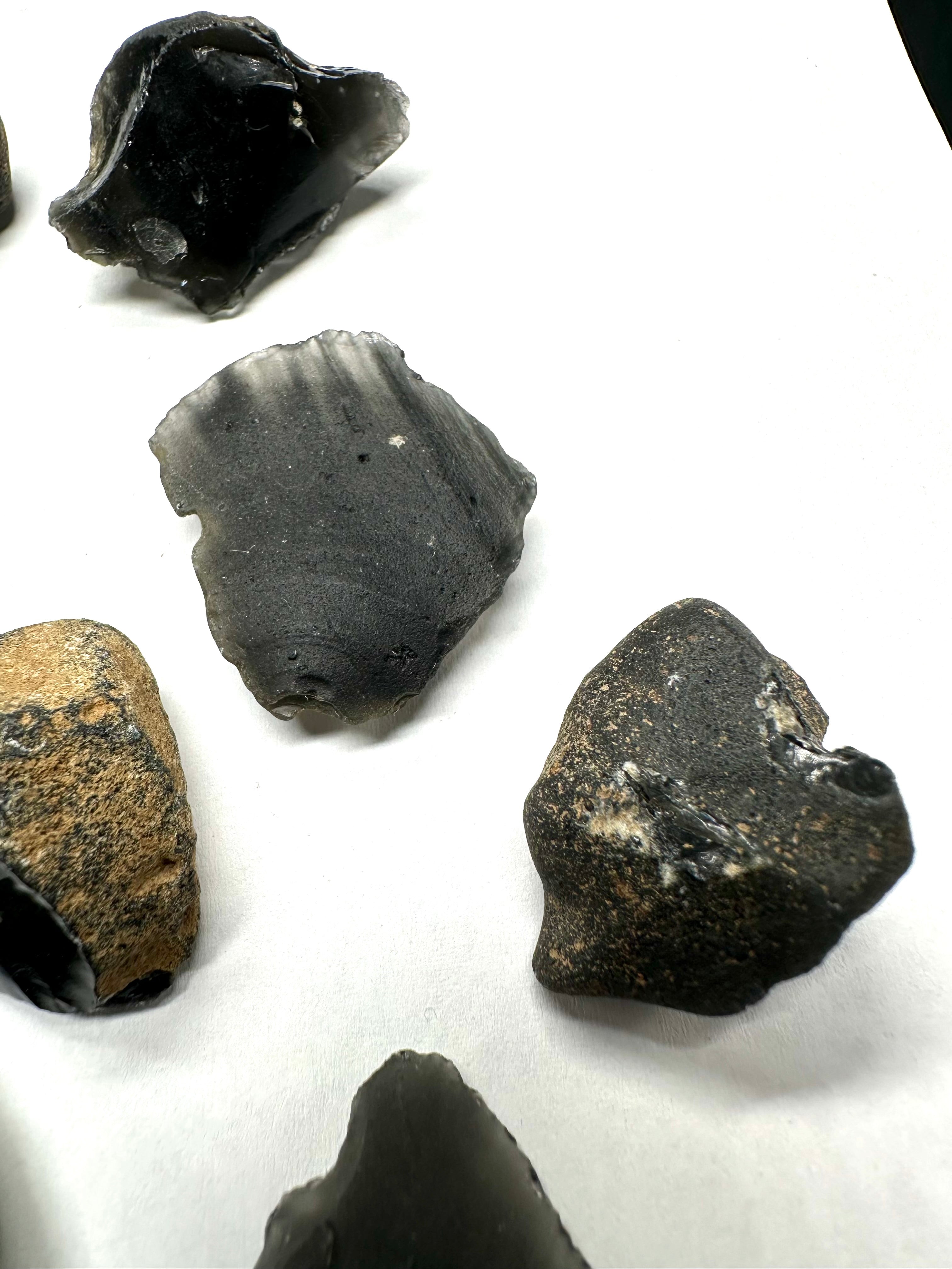 Slovak obsidian 150g (8-15g) - VEL11