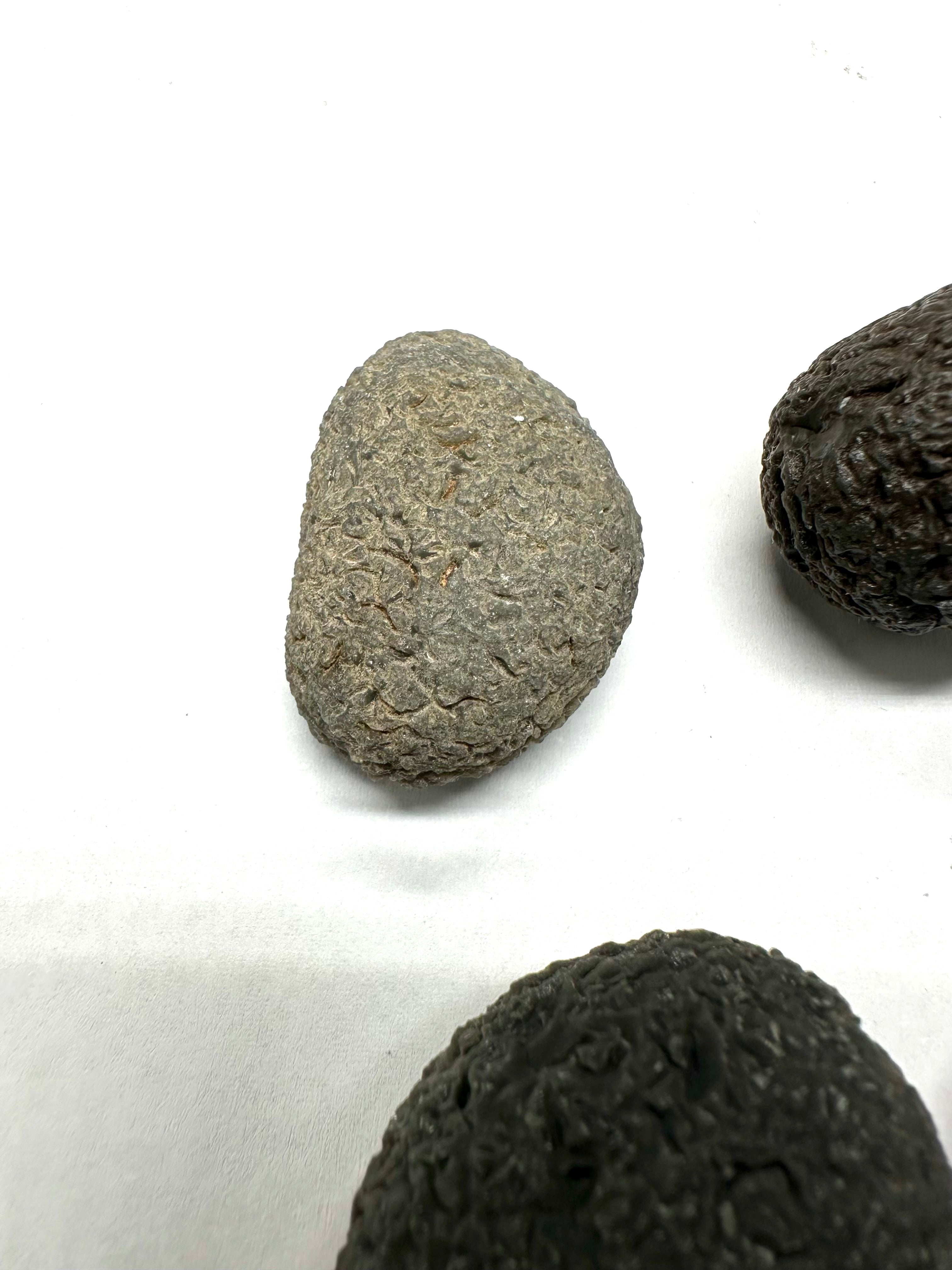 Dragonglass Obsidian 200g (13-34g) - VEL15