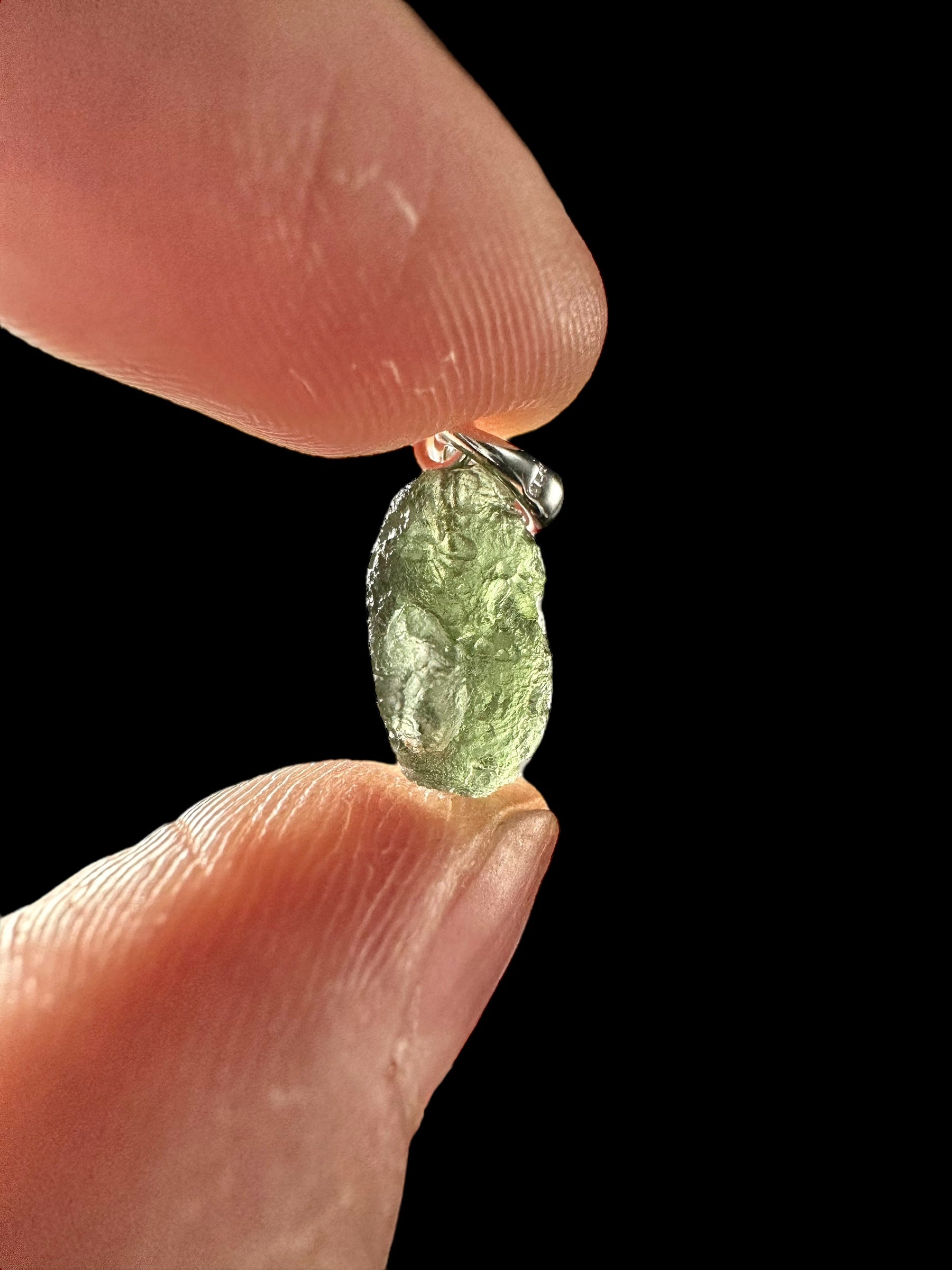 Silver moldavite pendant 0,9g - SP/V454