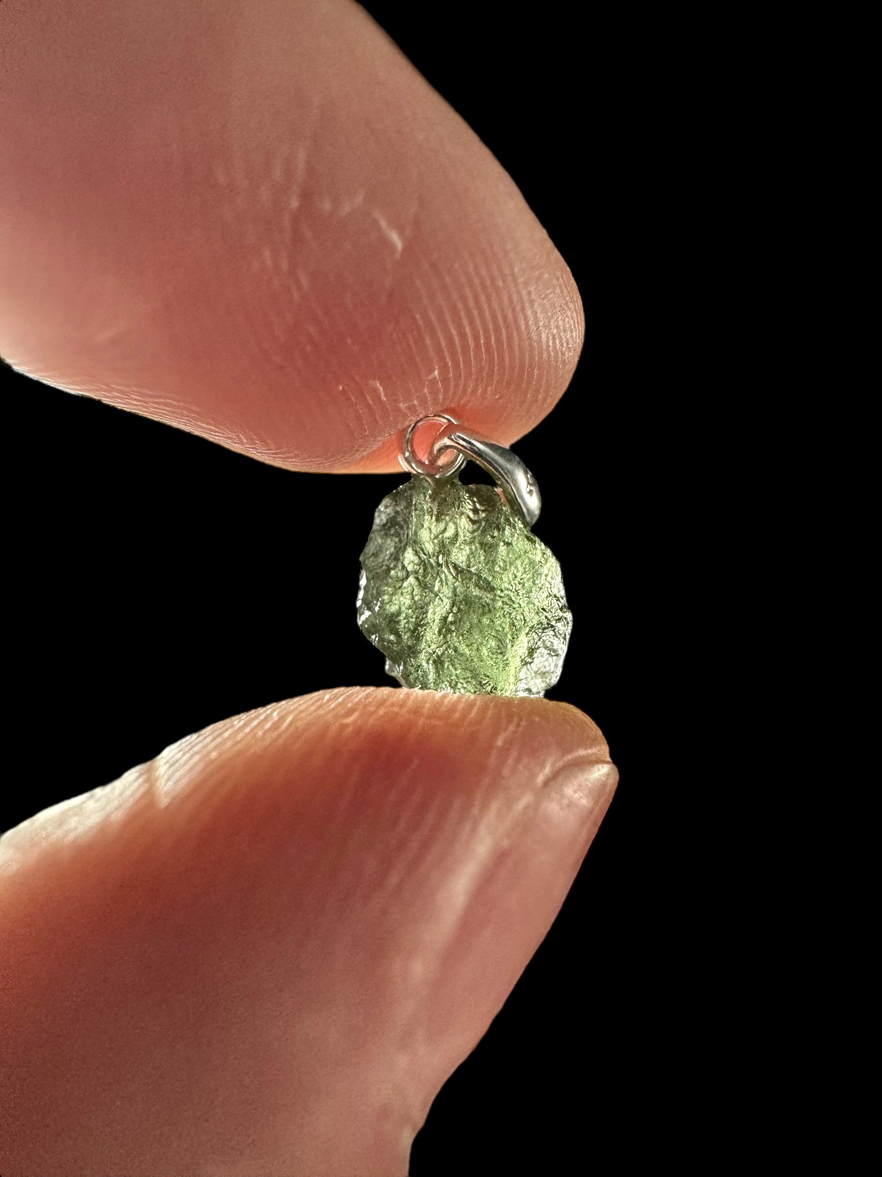 Silver moldavite pendant 0,6g - SP/V470
