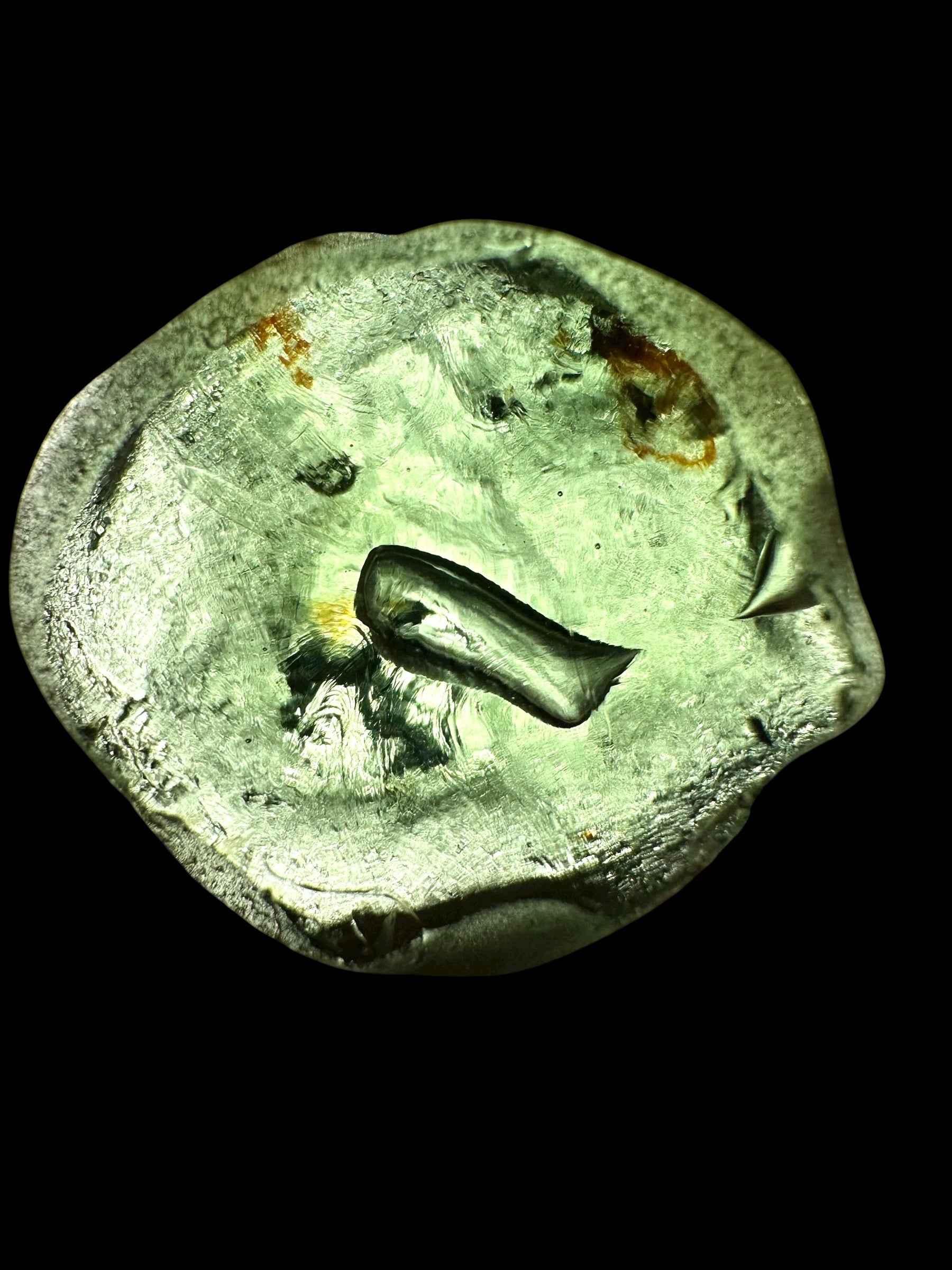 Moldavite – Zliv – 8,7g / bubble - V1666