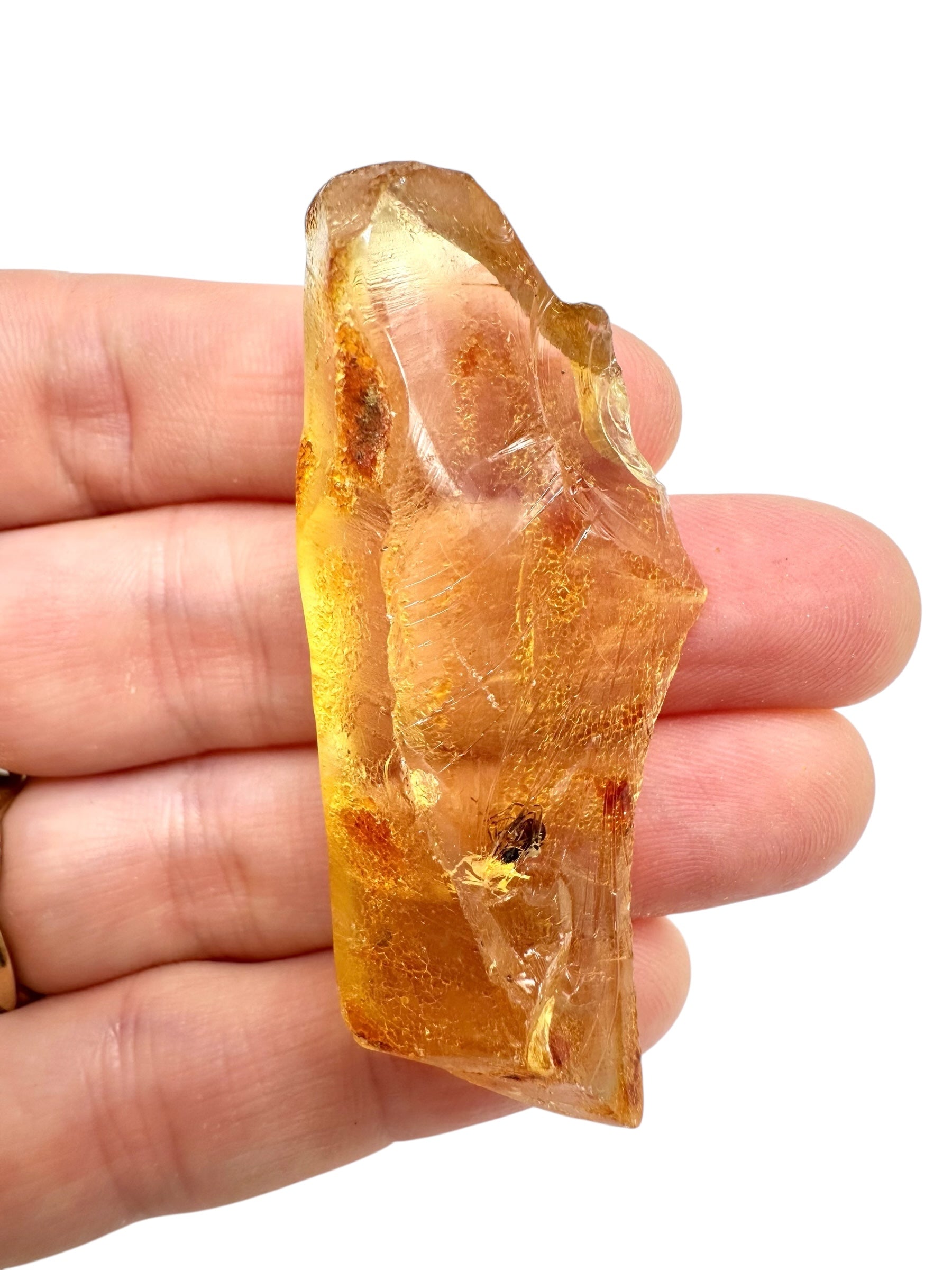 Insects in young amber (copal) 7,6g – Colombia - IK16