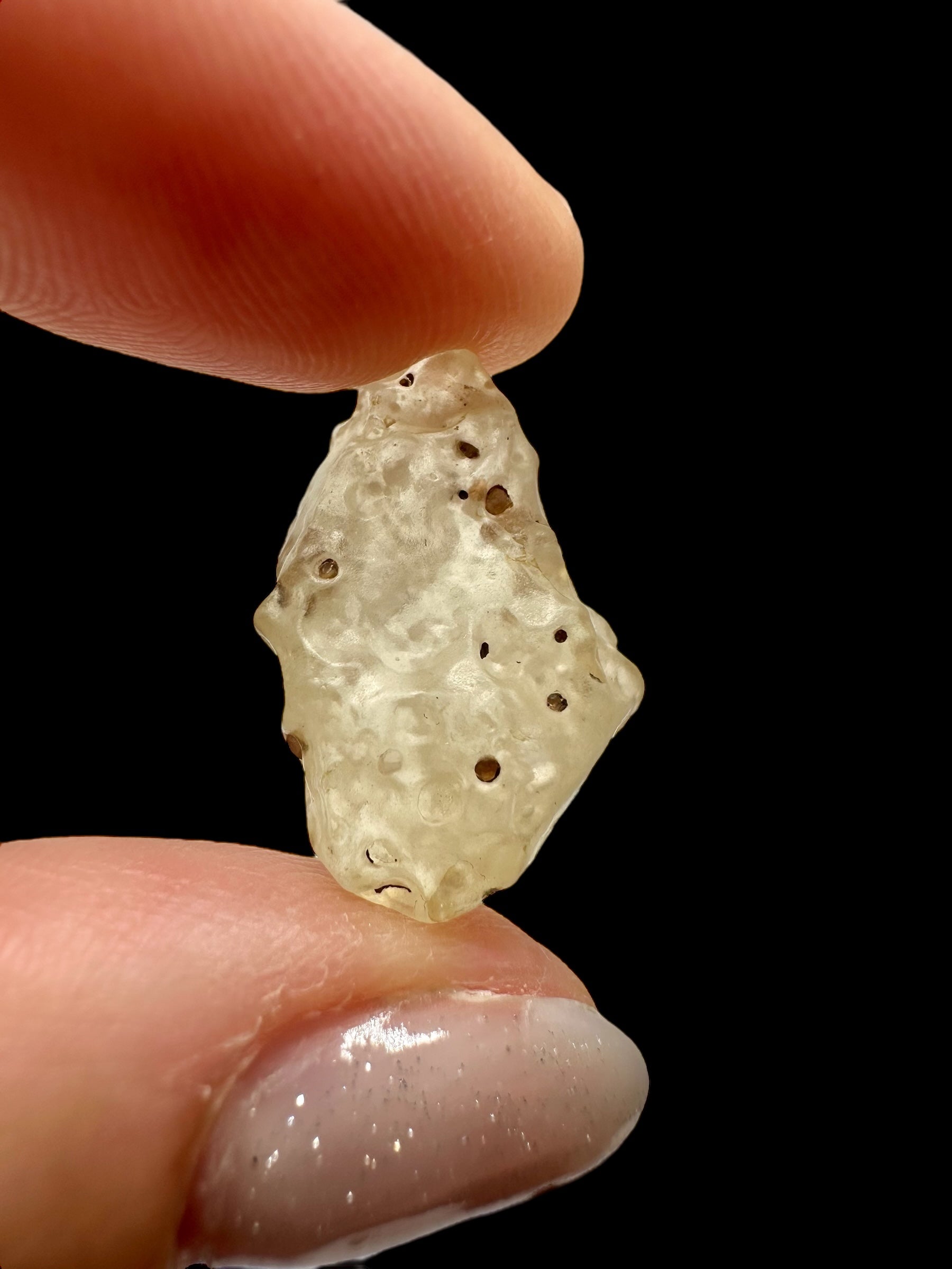 Libyan desert glass with sand inclusions – 2,5g - LPI02
