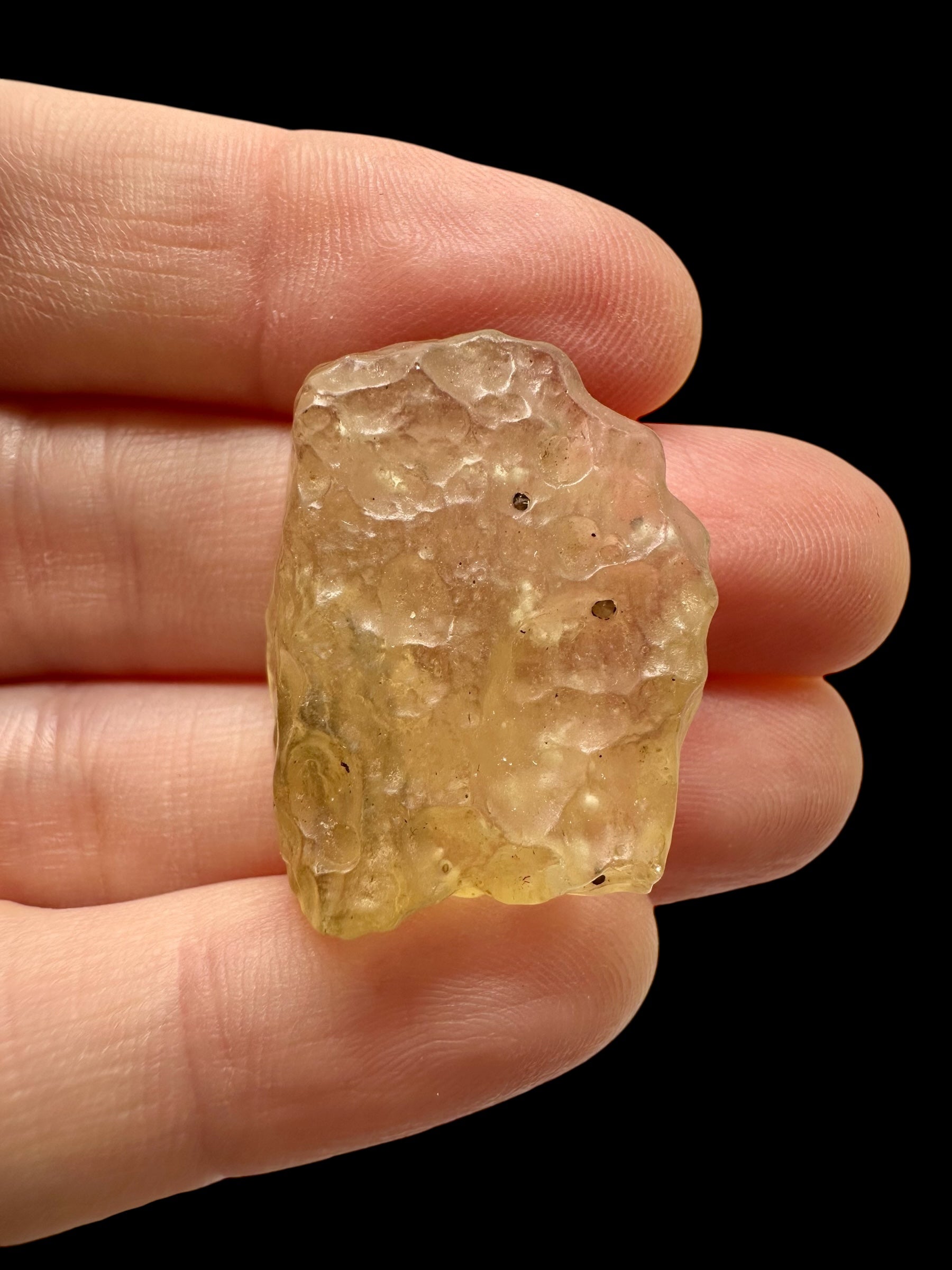 Libyan desert glass with sand inclusions – 6,6g - LPI05