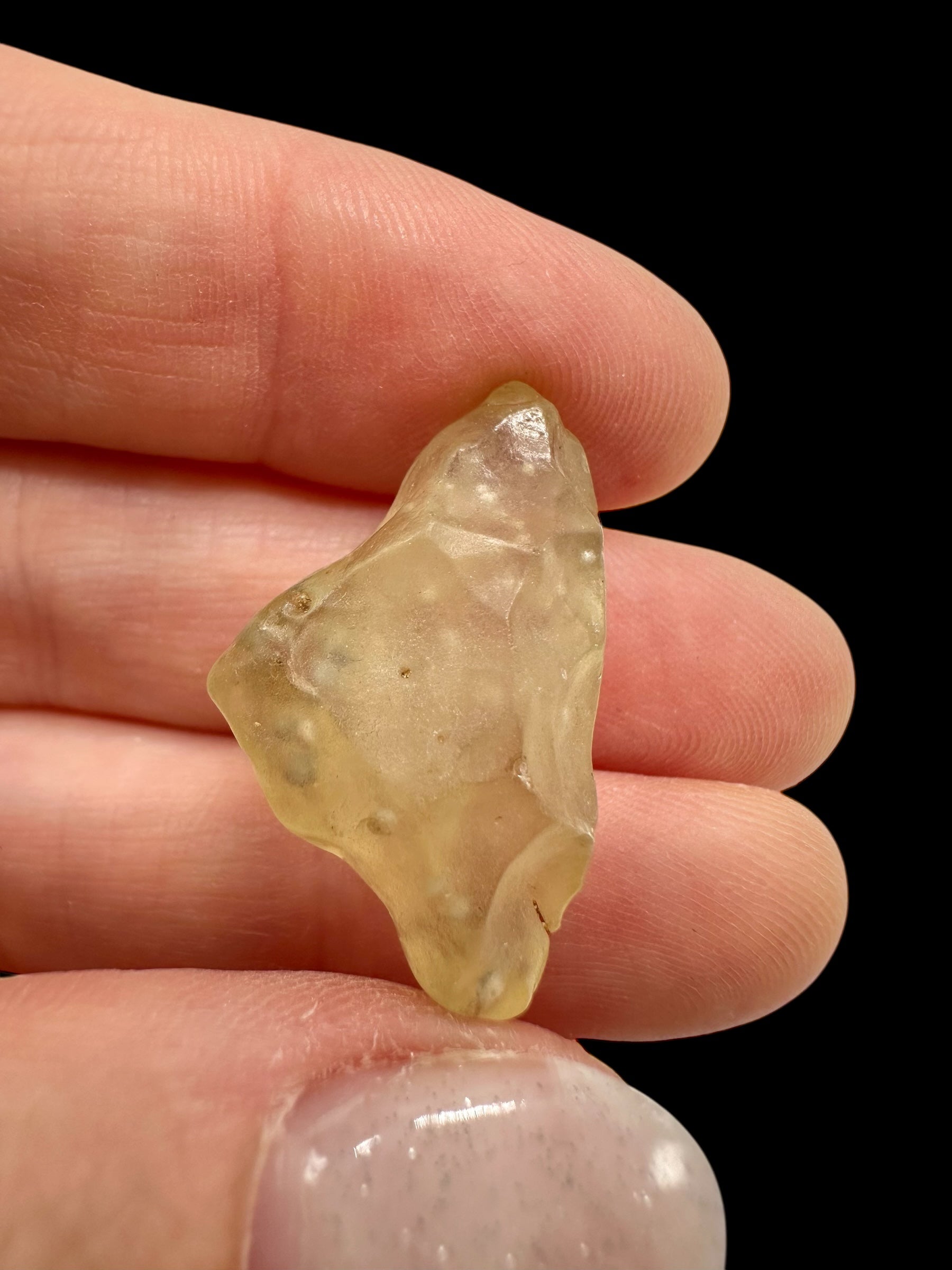 Libyan desert glass with sand inclusions – 3,7g - LPI10