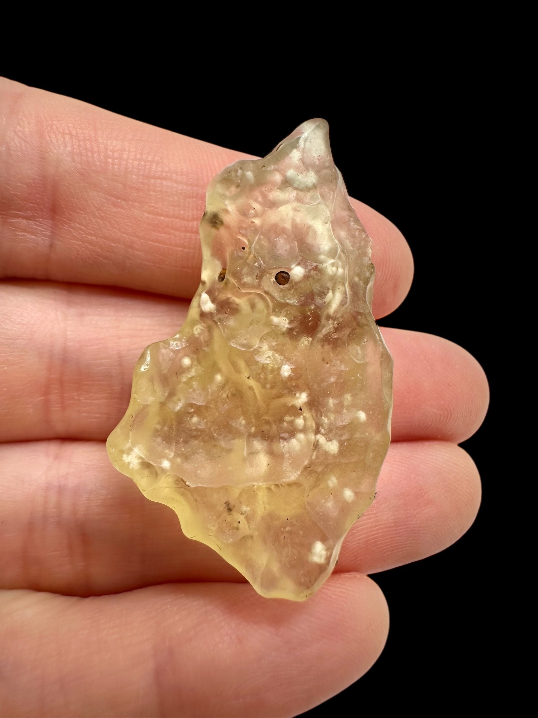 Libyan desert glass with sand inclusions – 6,9g - LPI11