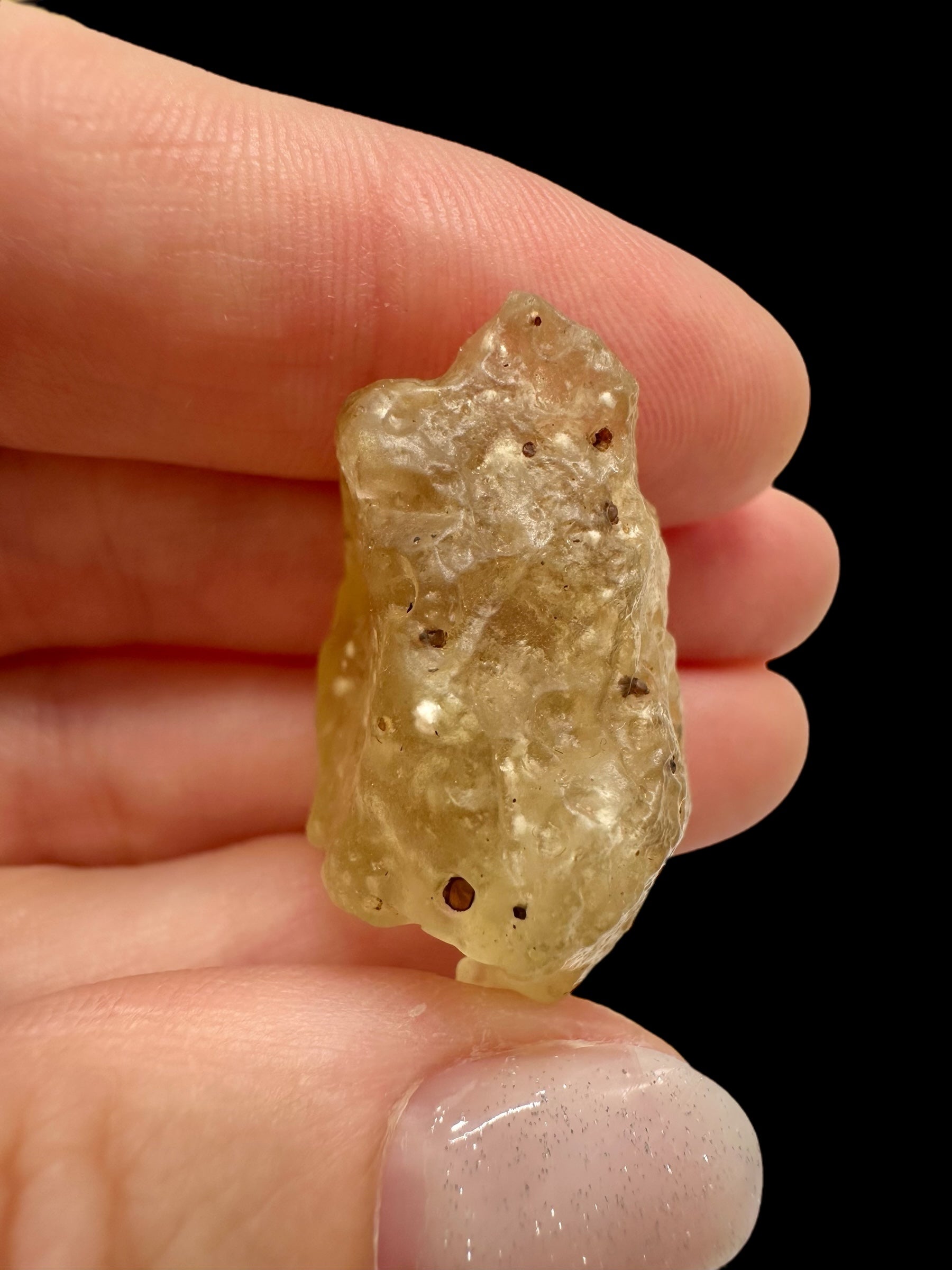 Libyan desert glass with sand inclusions – 9,5g - LPI17