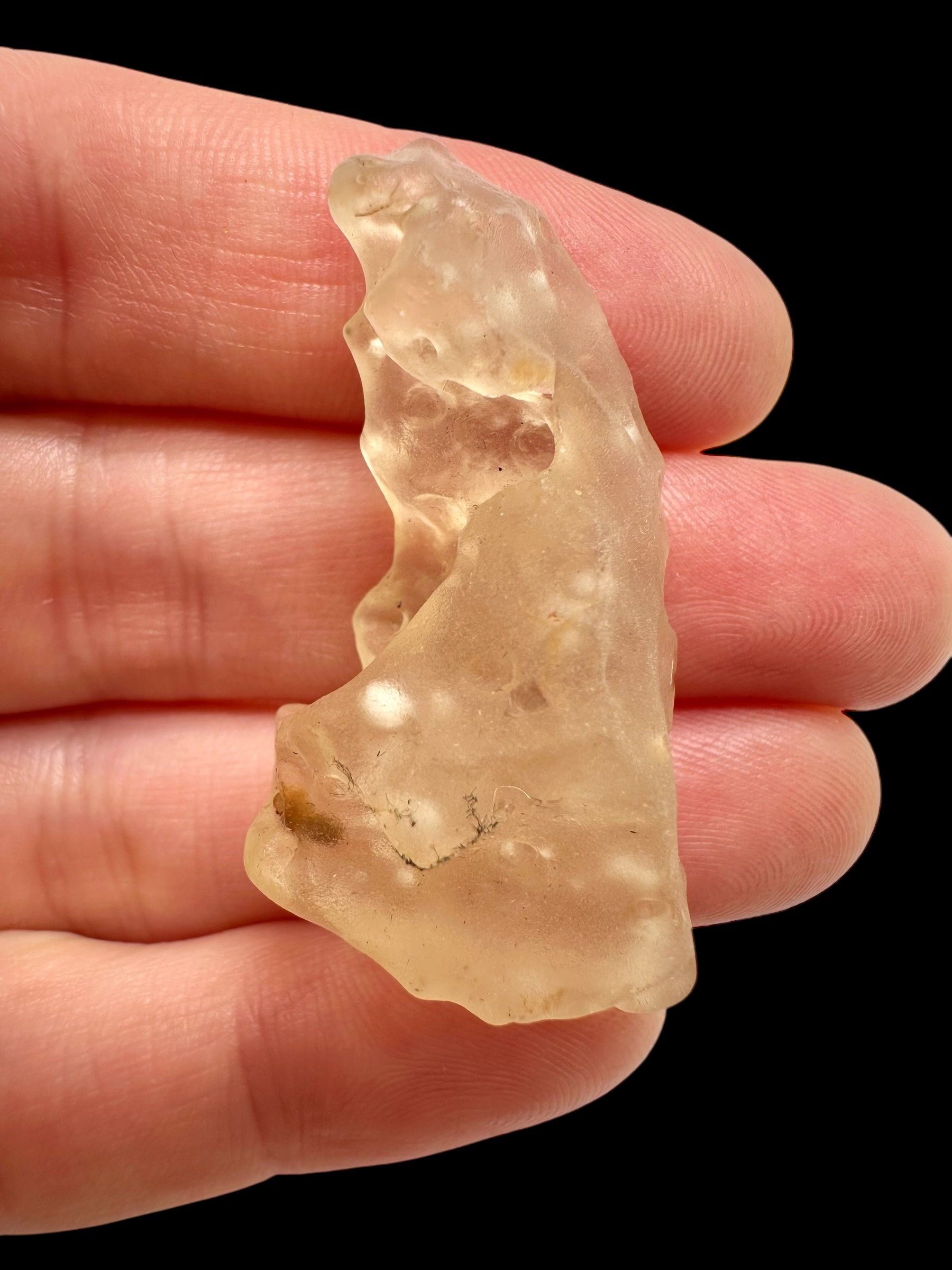 Libyan desert glass with sand inclusions – 9g - LPI18