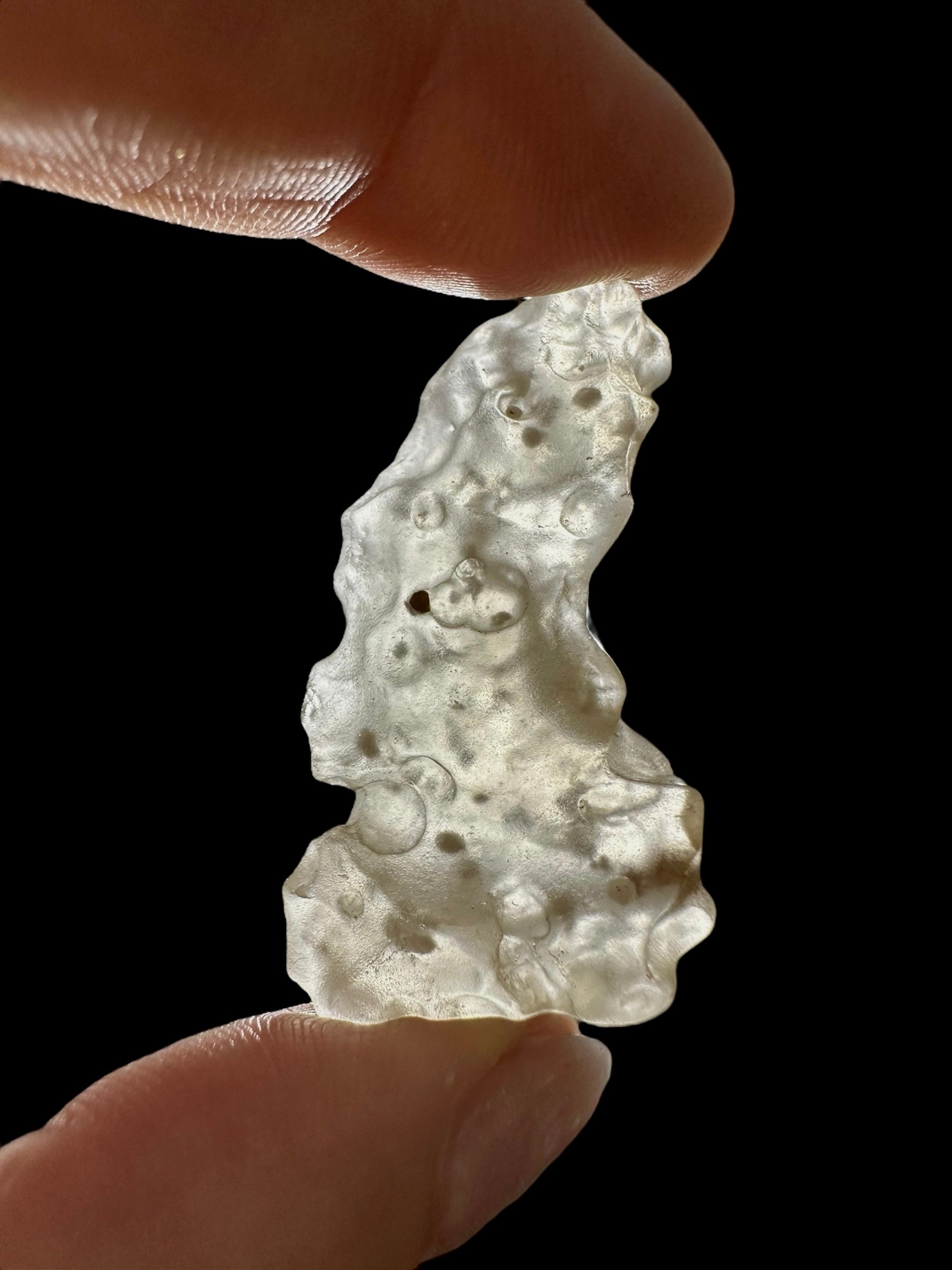 Libyan desert glass with sand inclusions – 9g - LPI18