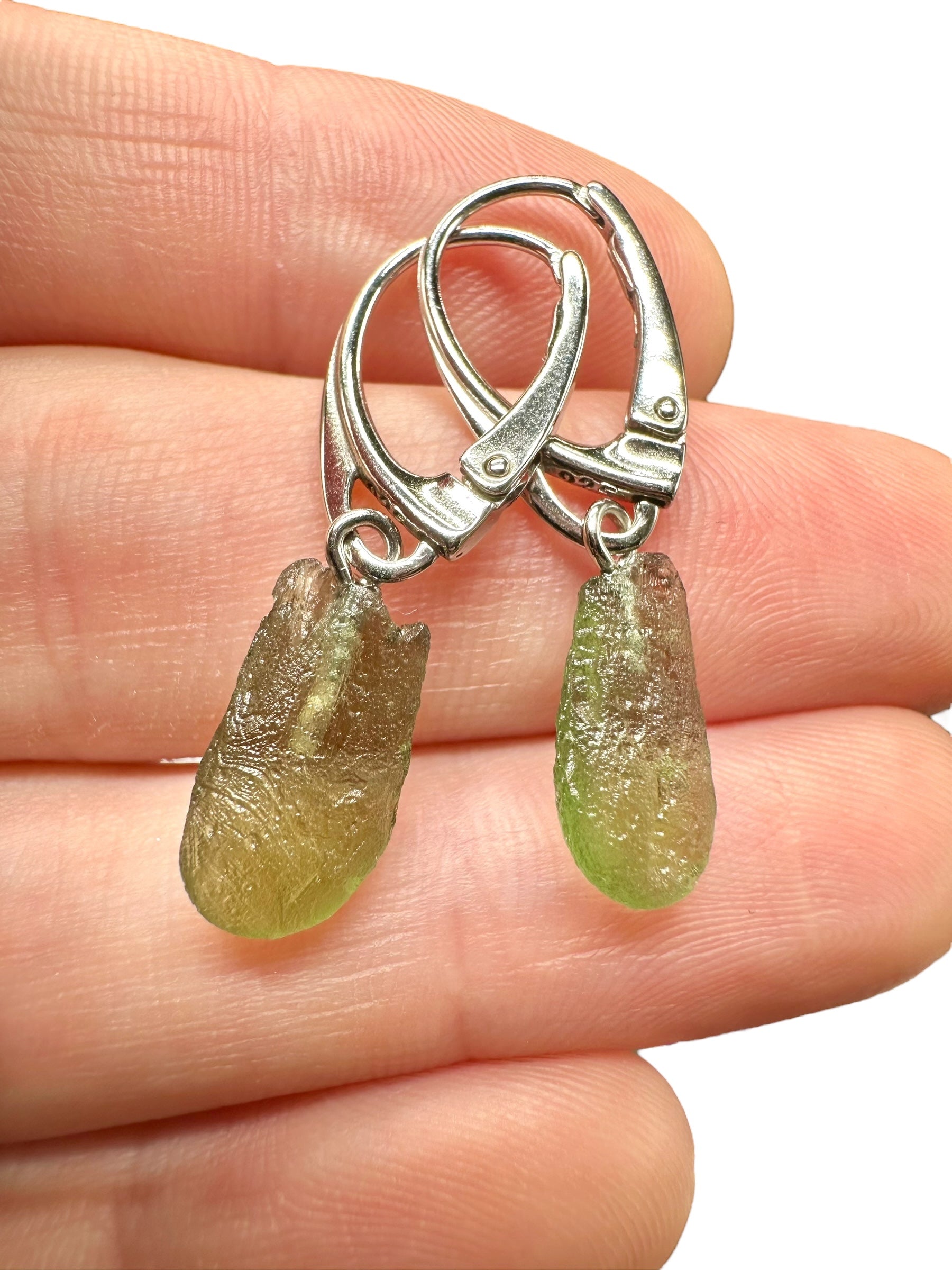 Silver moldavite earrings 2,2g