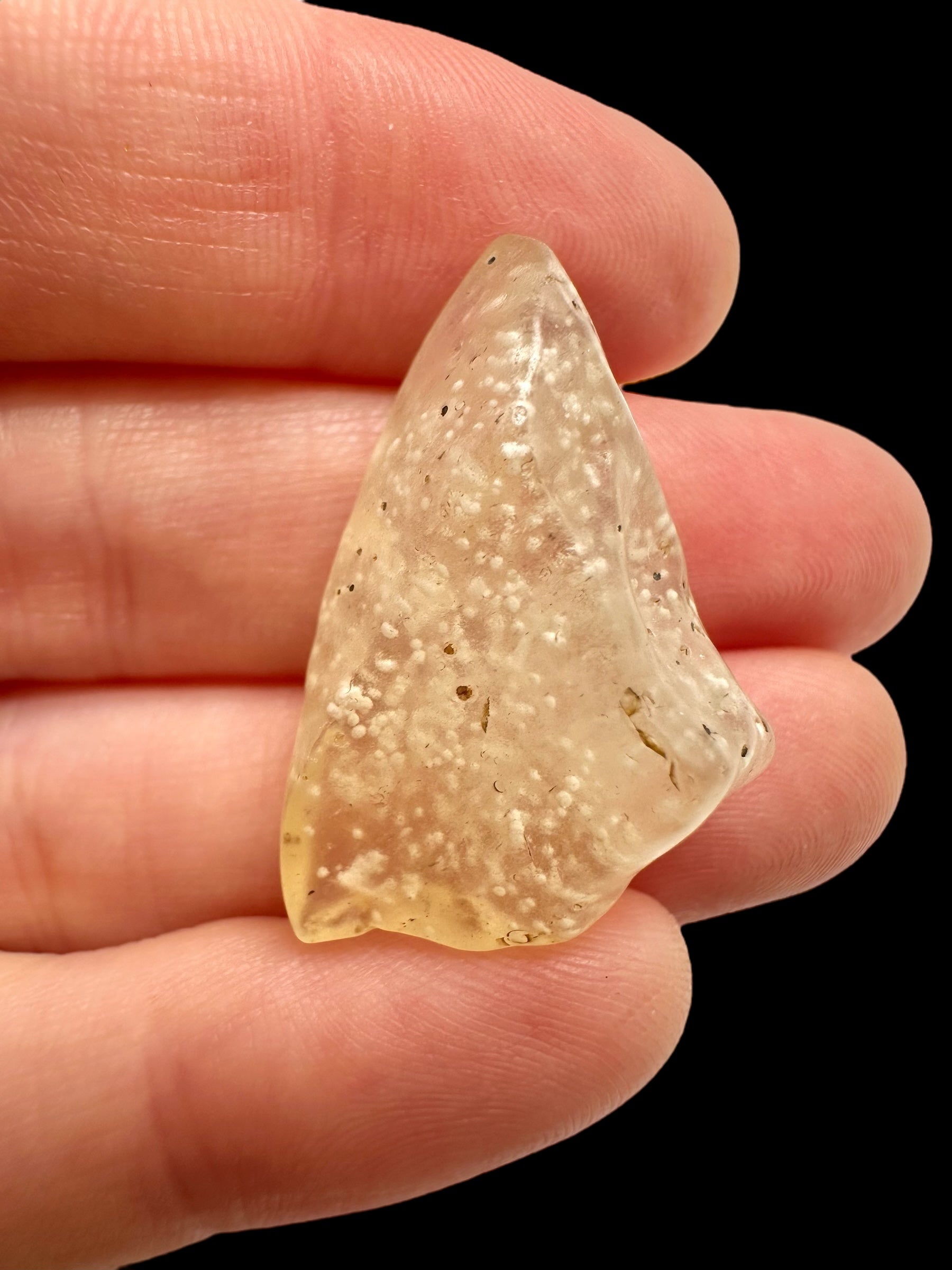 Libyan desert glass with sand inclusions – 5,9g - LPI21