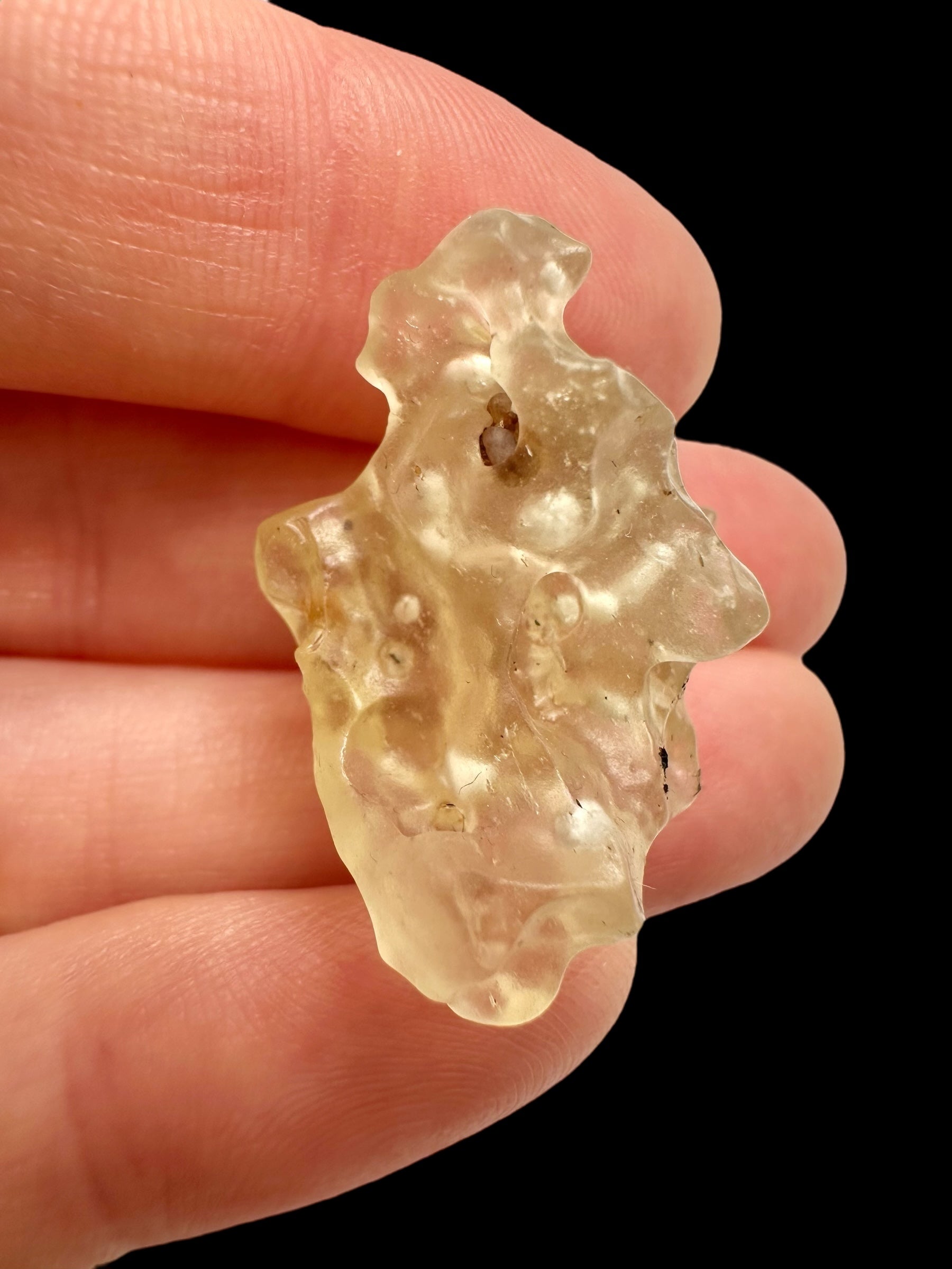 Libyan desert glass with sand inclusions – 5,2g - LPI22