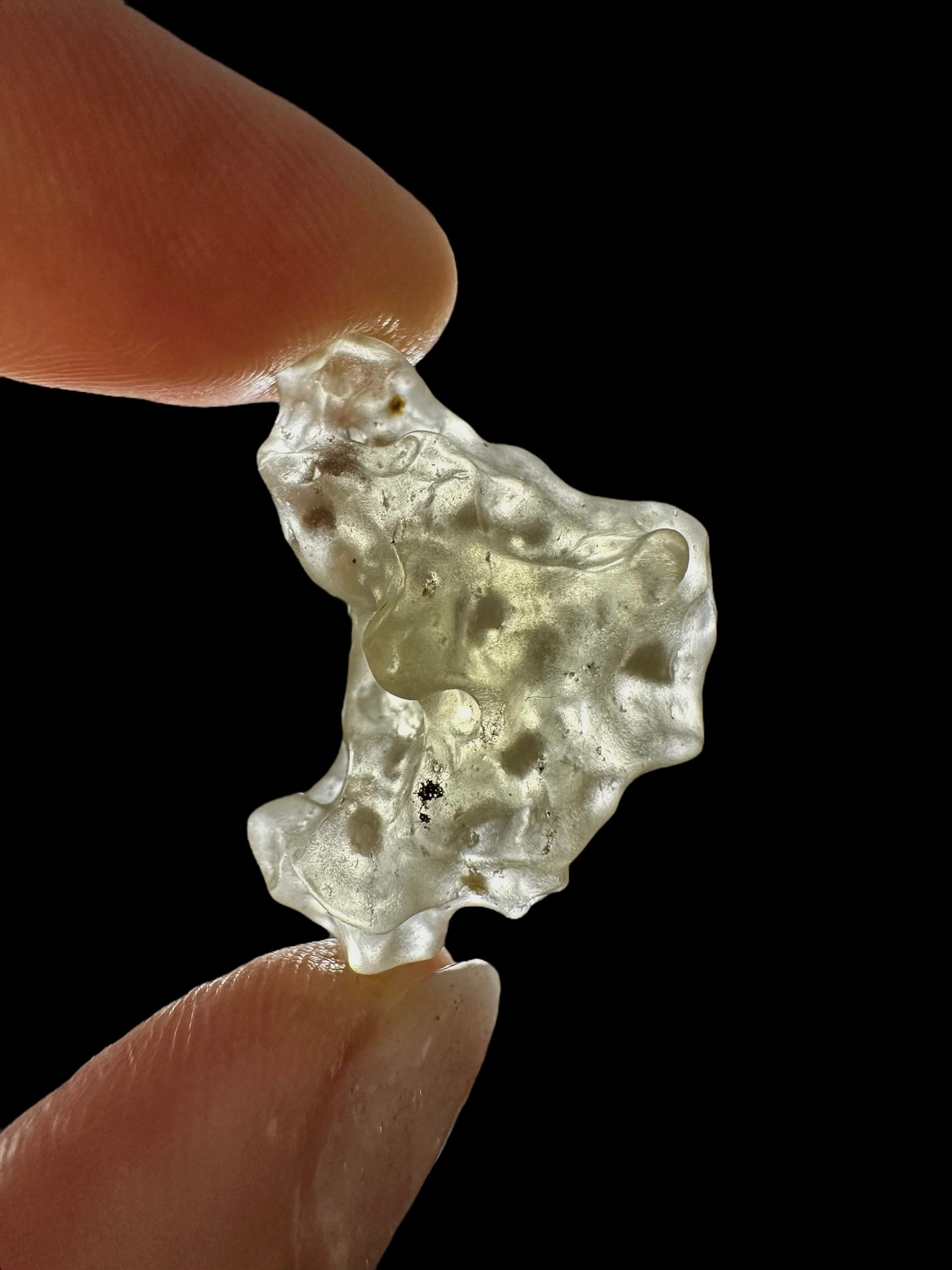 Libyan desert glass with sand inclusions – 5,2g - LPI22
