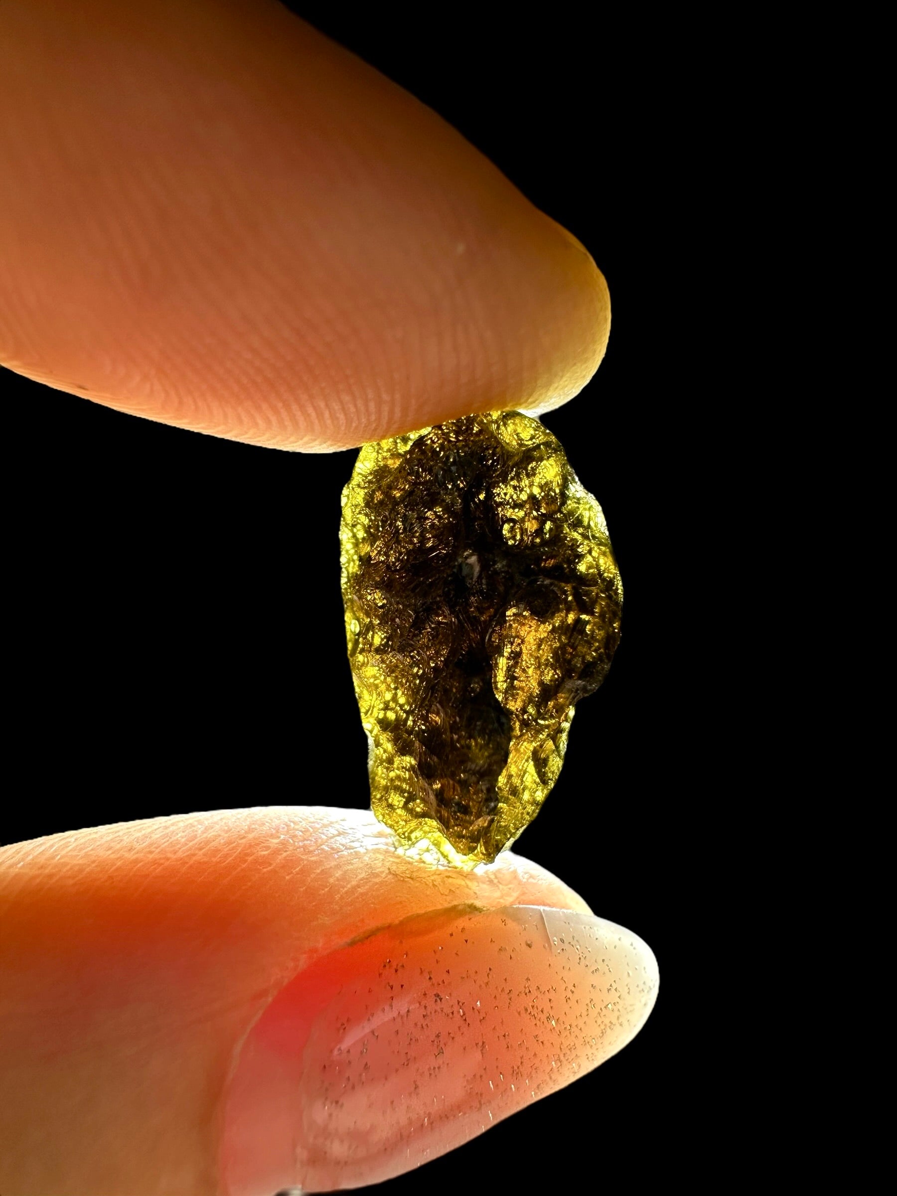 Indochinite 1,2g – Guangdong, China