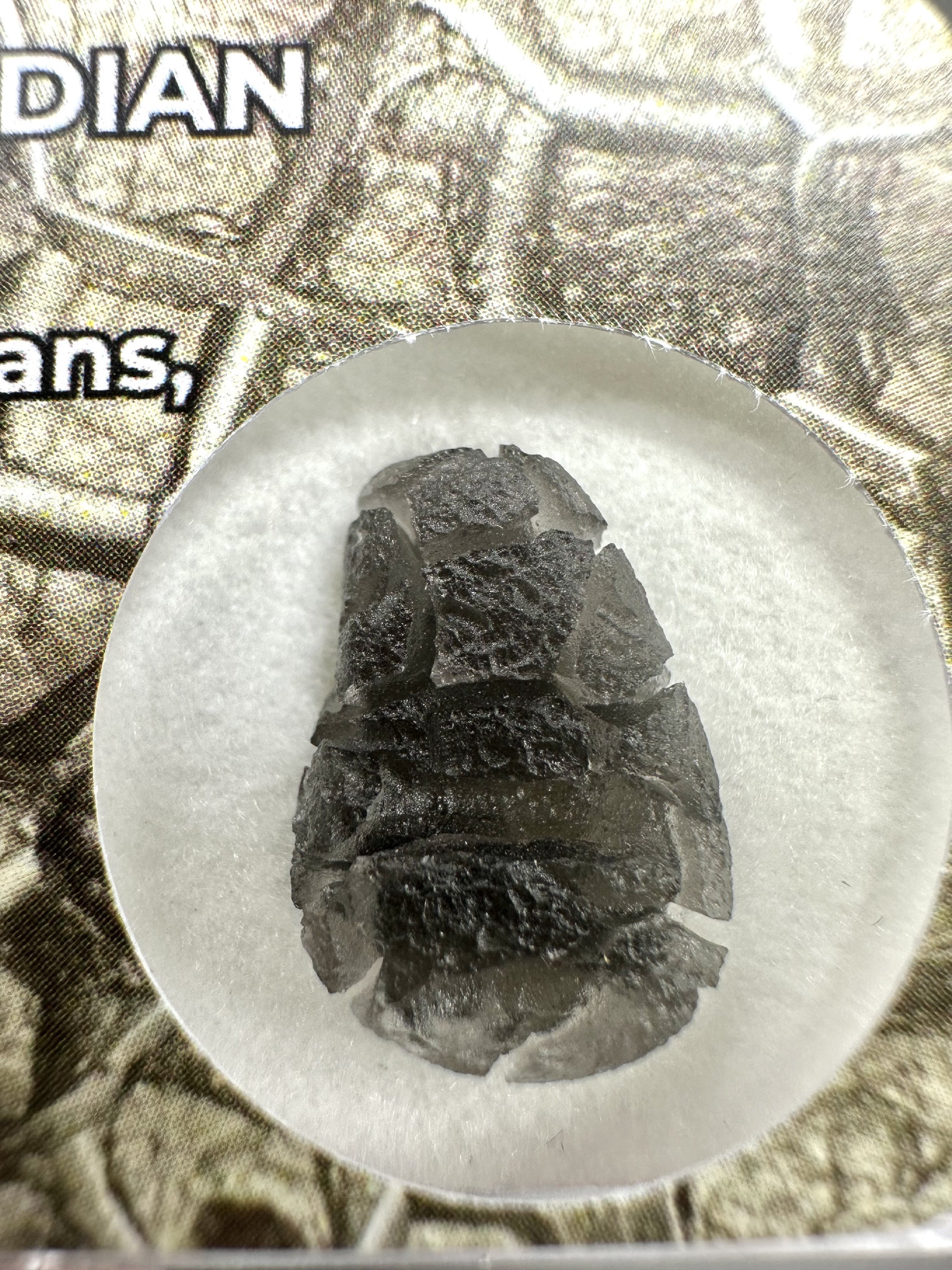 Slovak obsidian – Hedgehog 1,1g – in box - OBJ205
