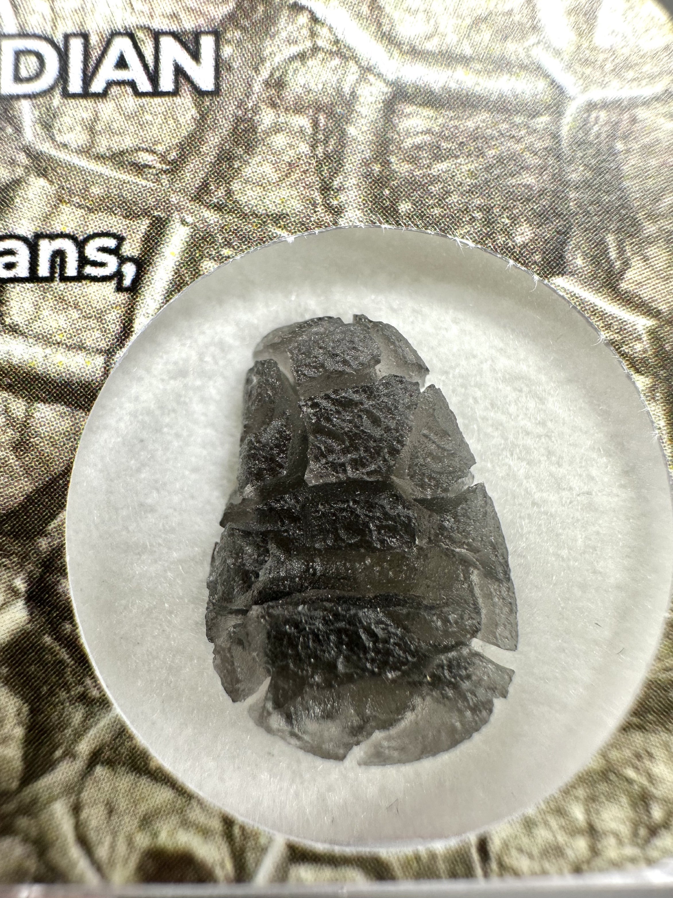 Slovak obsidian – Hedgehog 1,1g – in box - OBJ205