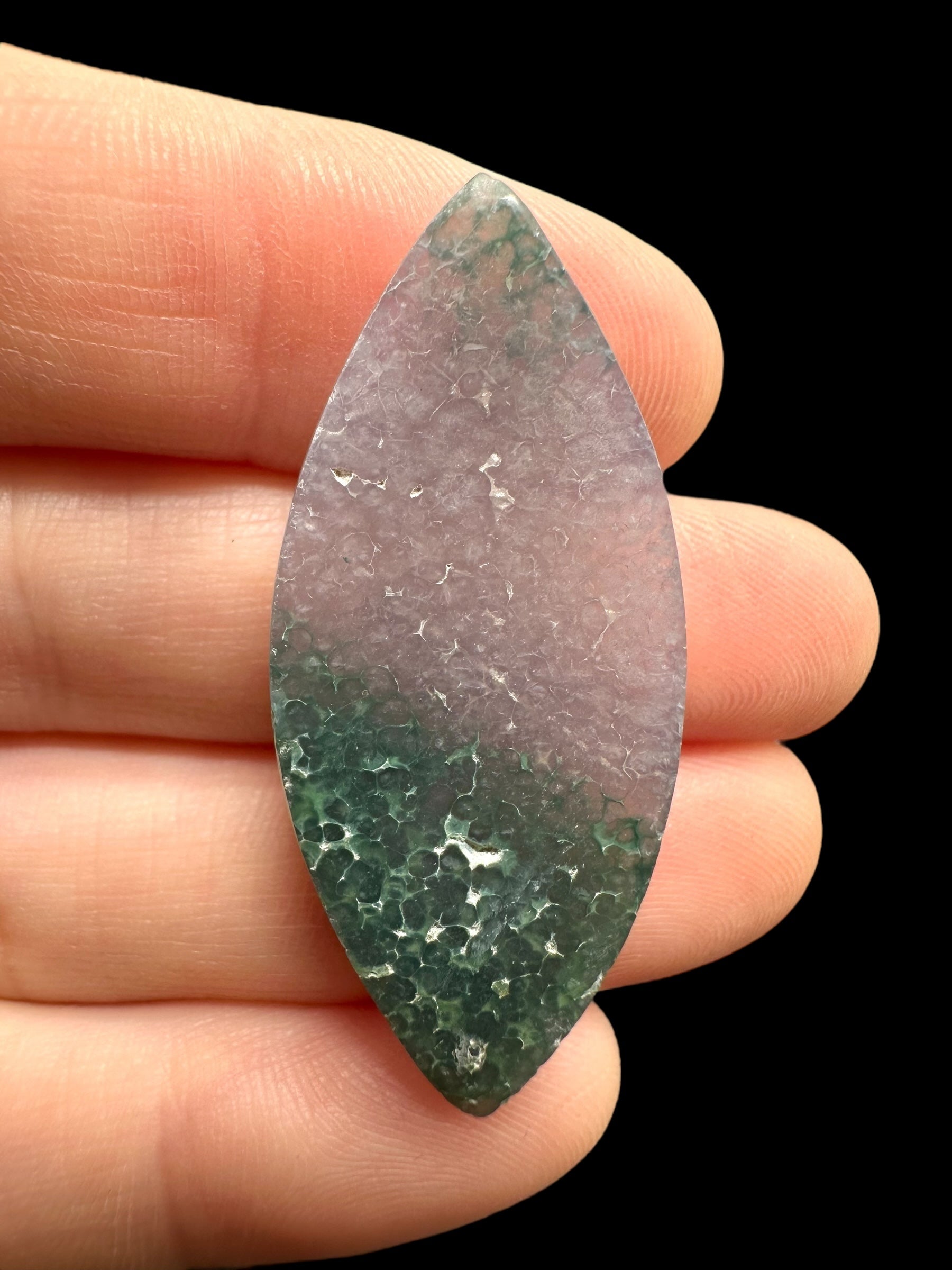 Grape Chalcedony cabochon – Sulawesi, Indonesia - HCH430