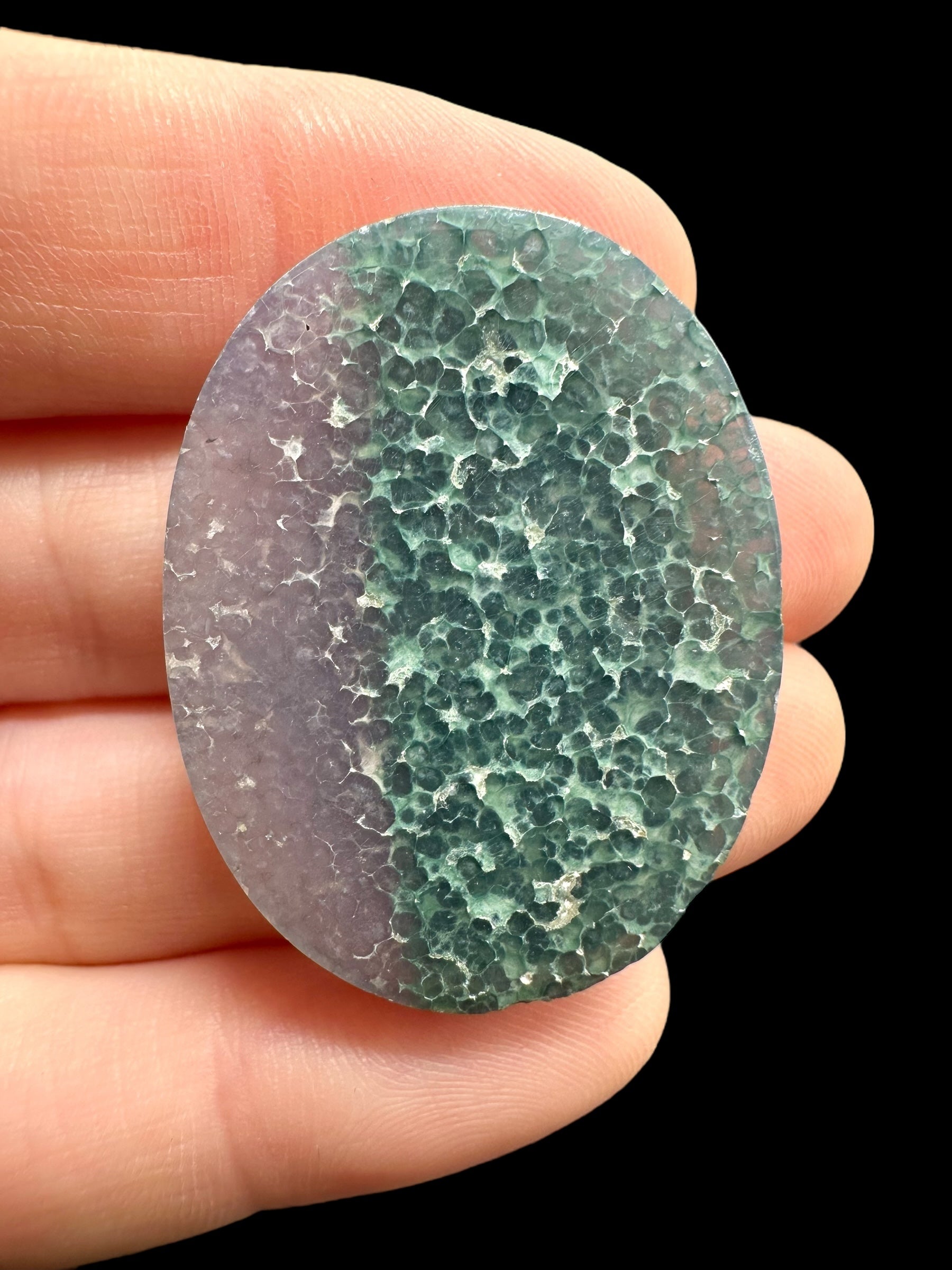 Grape Chalcedony cabochon – Sulawesi, Indonesia - HCH434