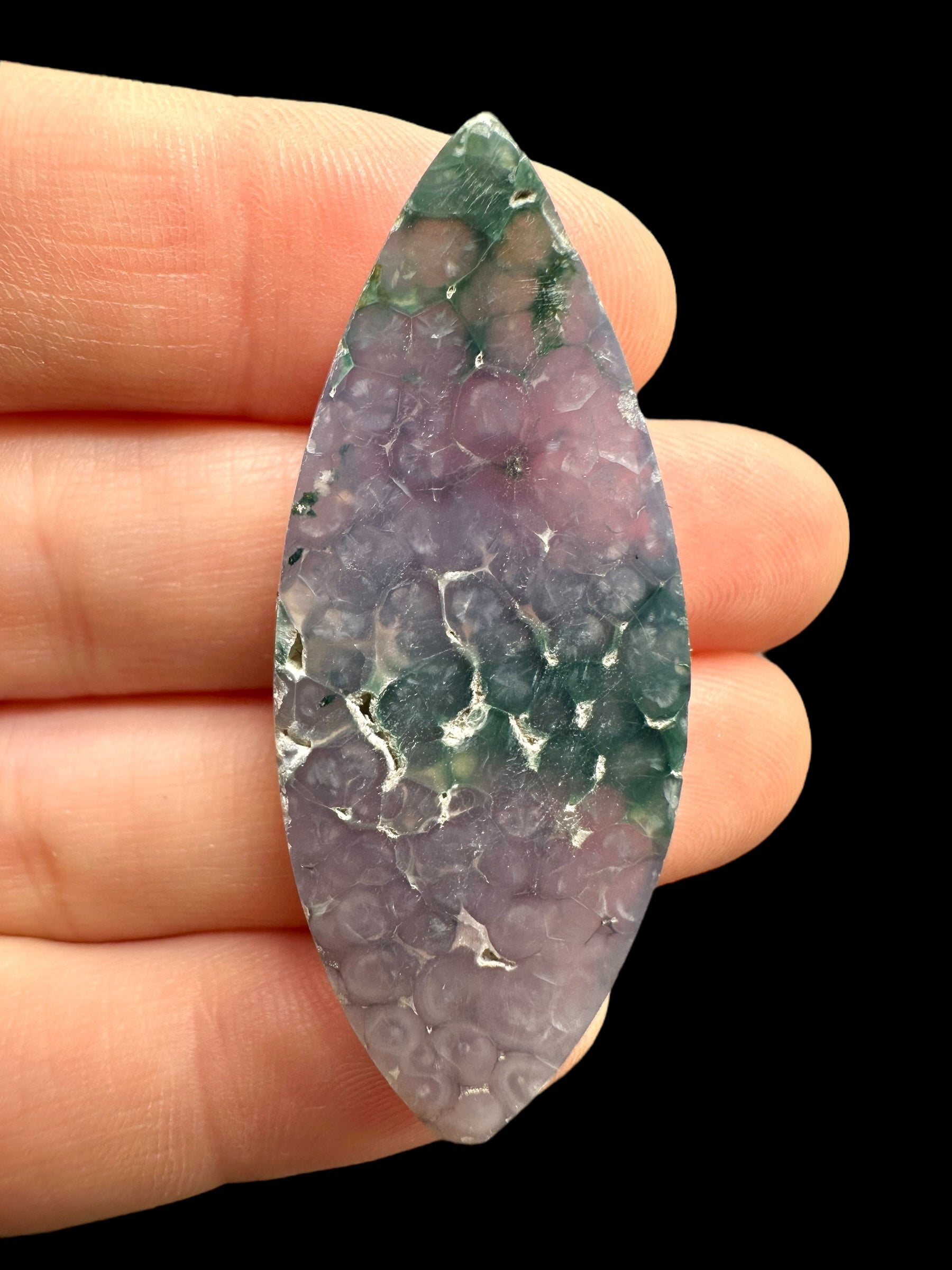 Grape Chalcedony cabochon – Sulawesi, Indonesia - HCH435