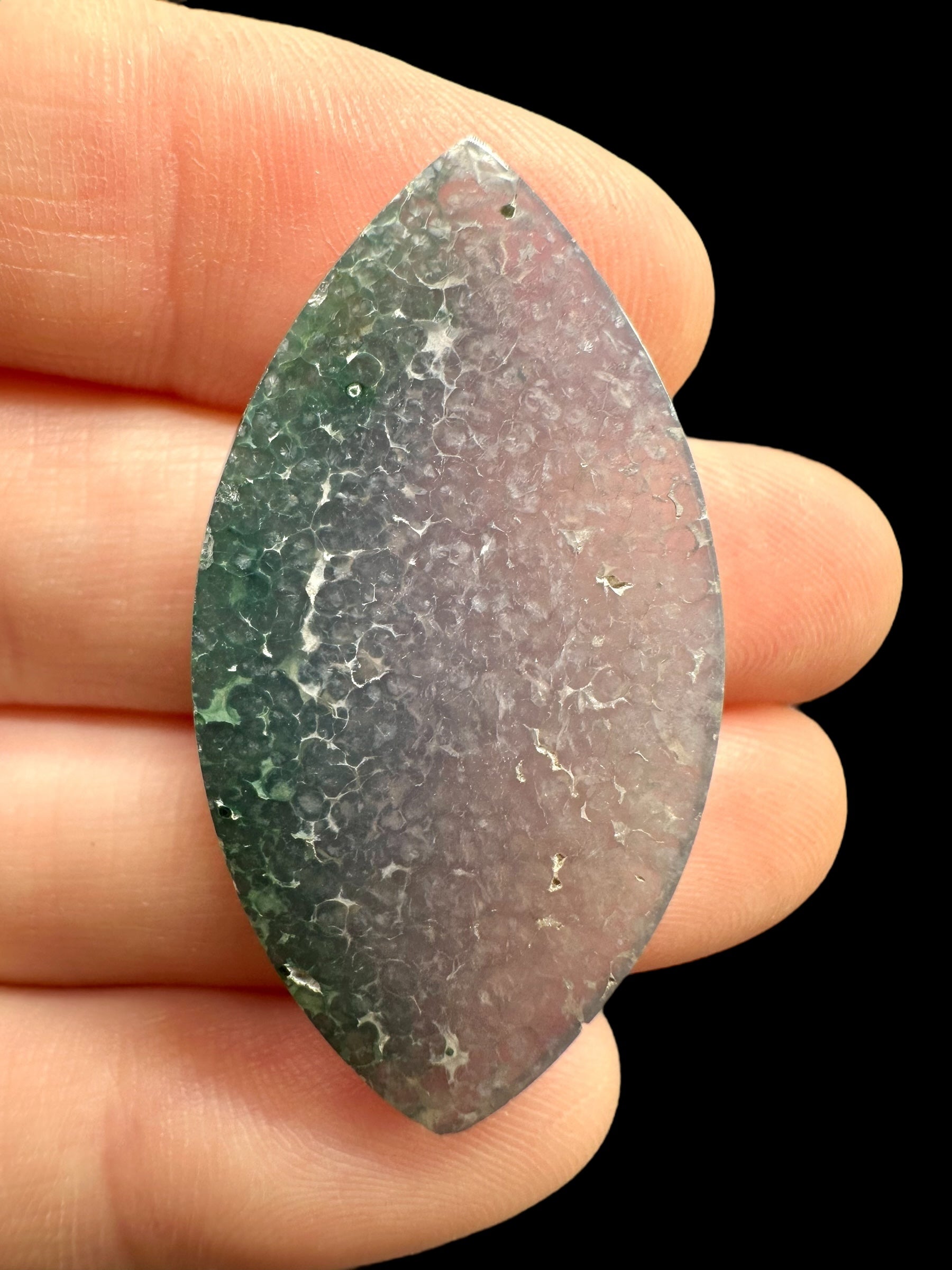 Grape Chalcedony cabochon – Sulawesi, Indonesia - HCH437