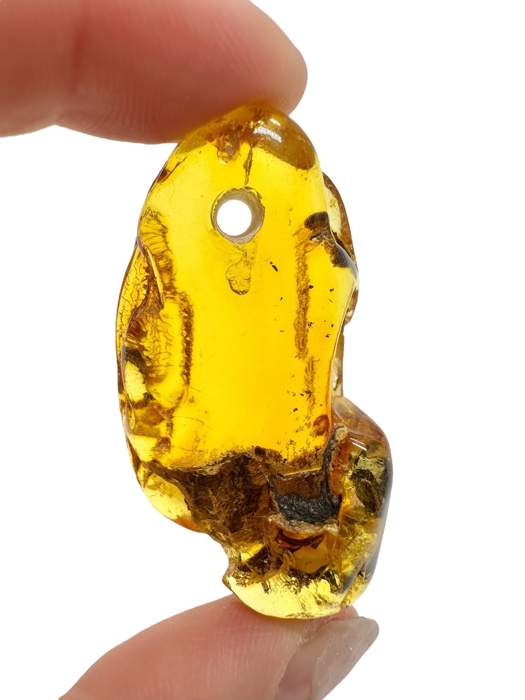 Amber with a drilled hole for hanging 9,6g – Lithuania - JND32