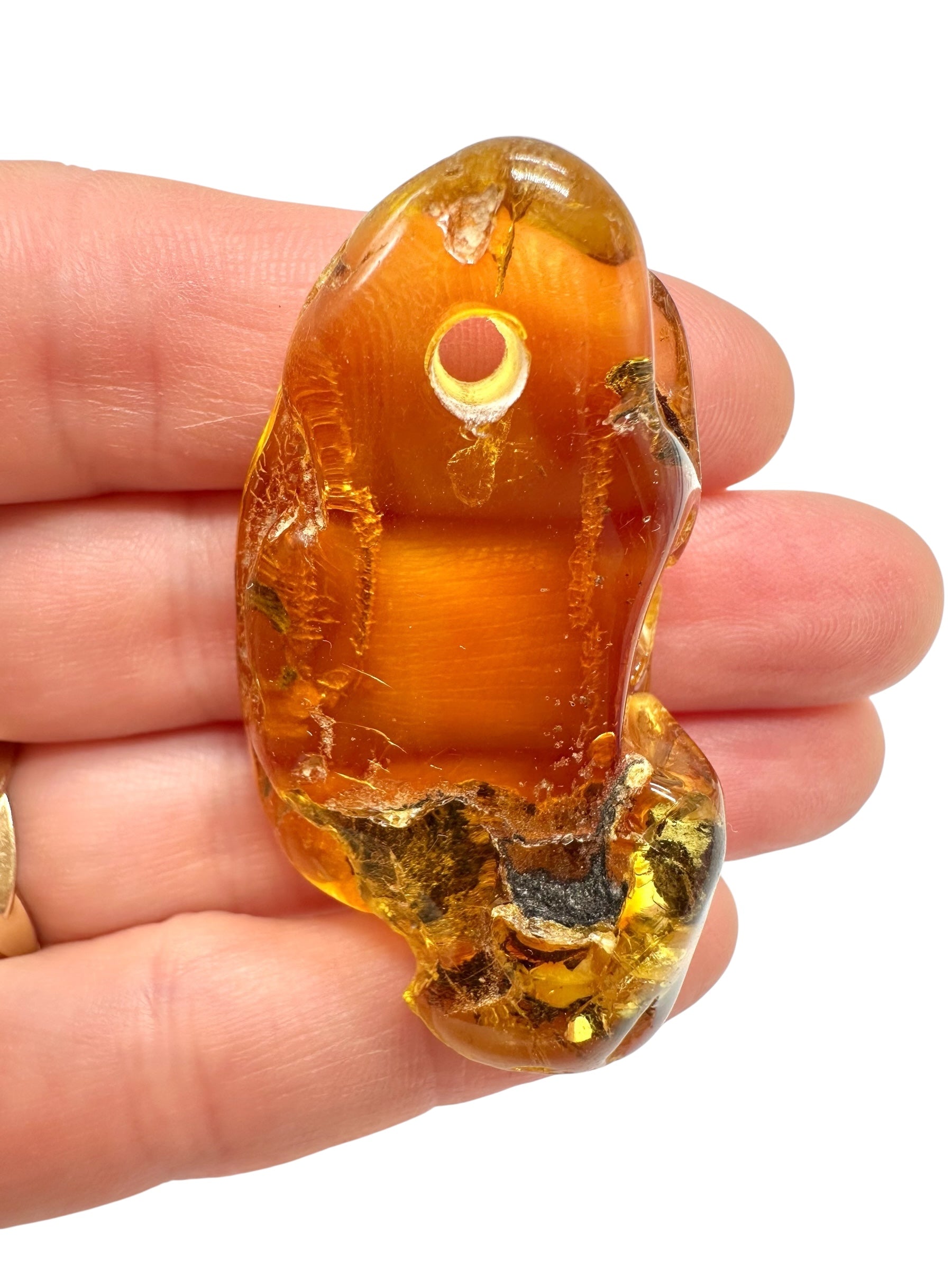 Amber with a drilled hole for hanging 9,6g – Lithuania
