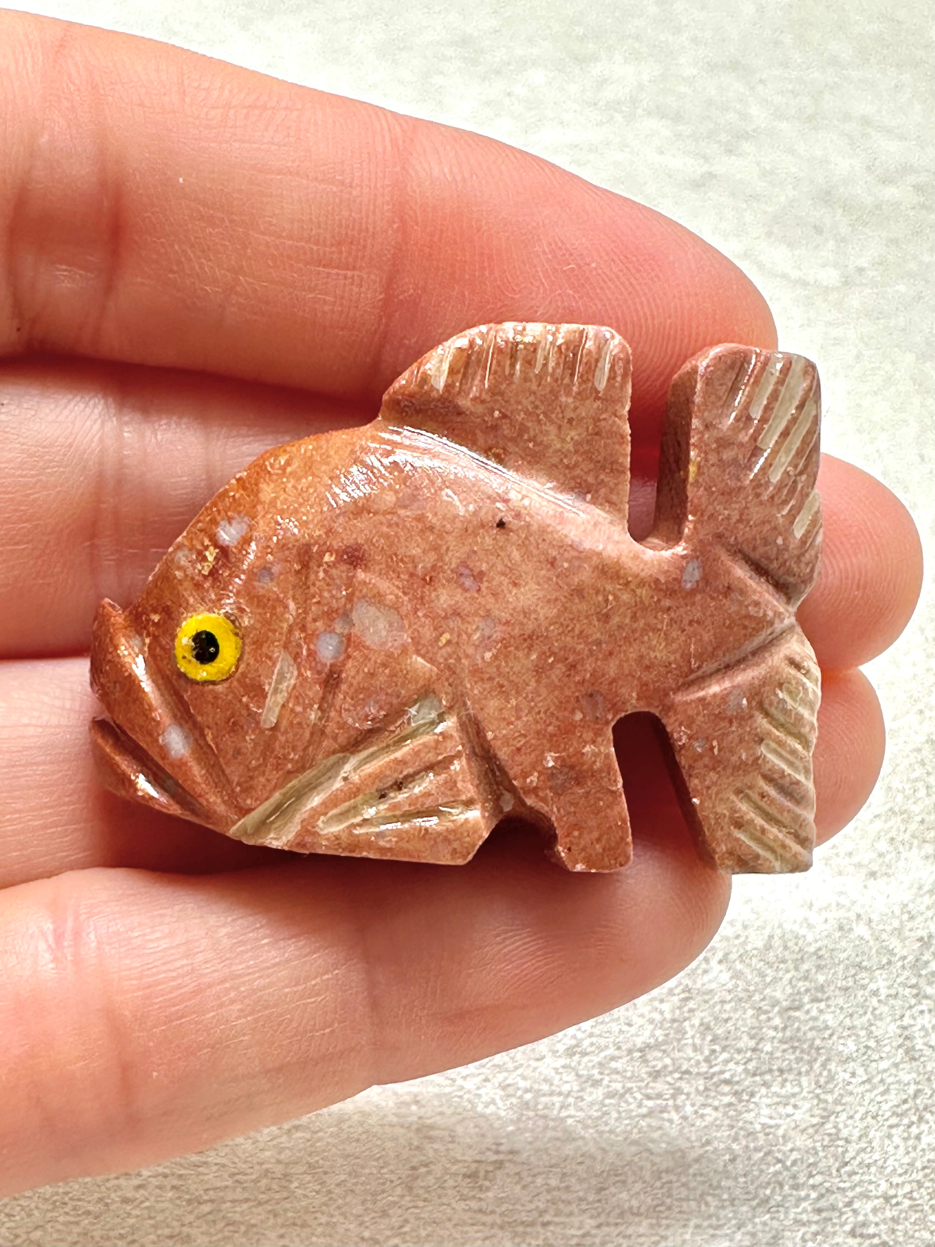 Animal made of soapstone – fish - ZV011