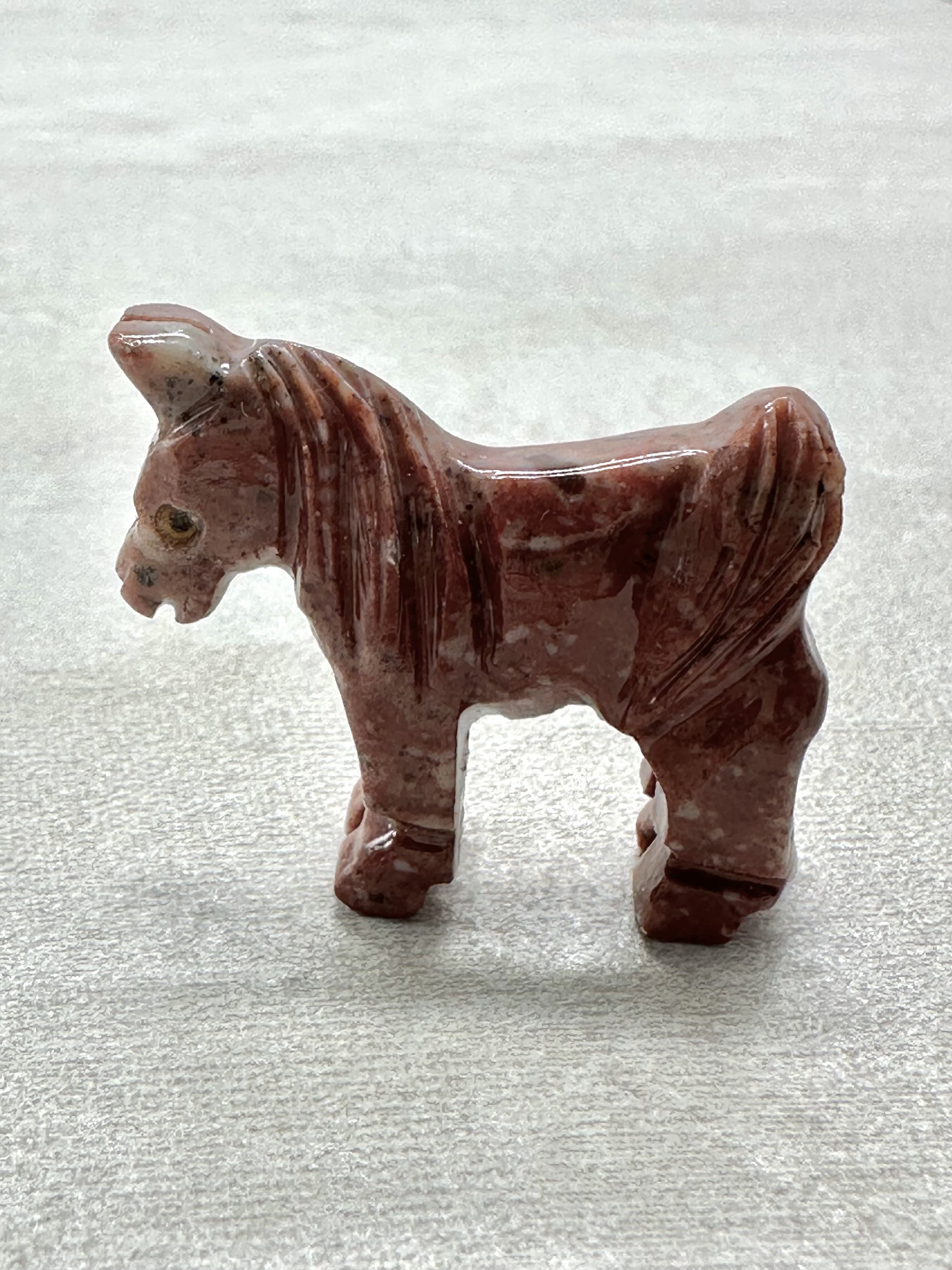 Animal made of soapstone – horse - ZV012