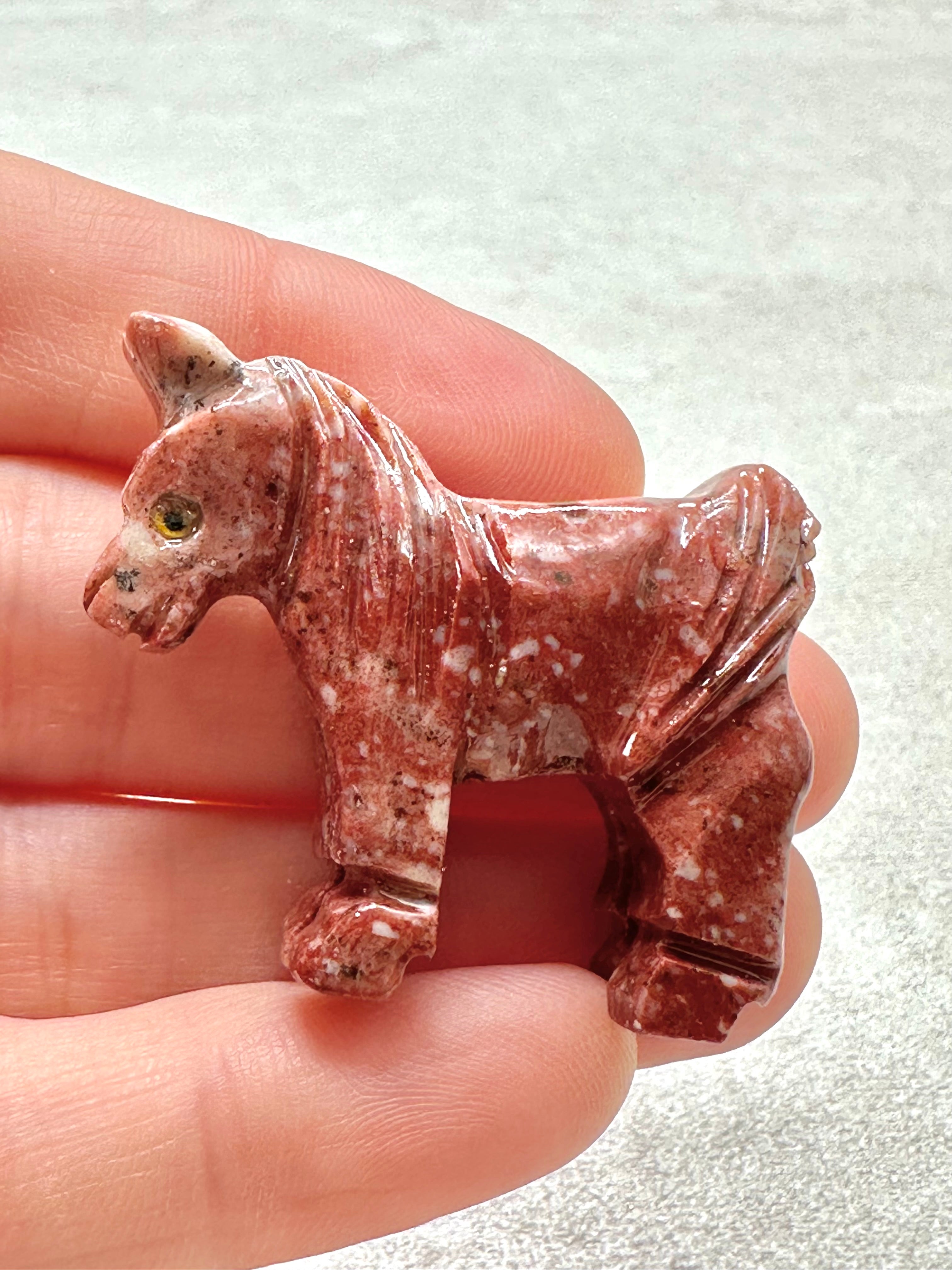 Animal made of soapstone – horse - ZV012