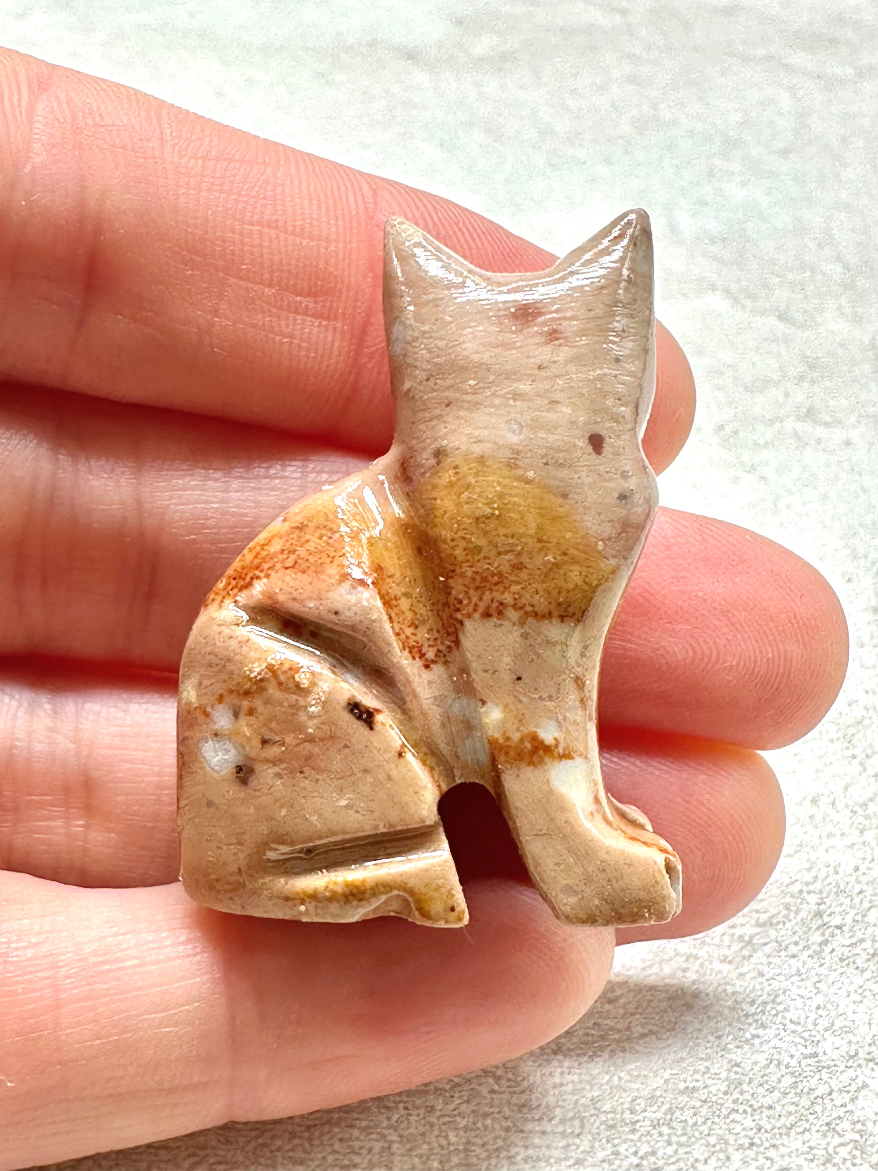 Animal made of soapstone – cat - ZV013