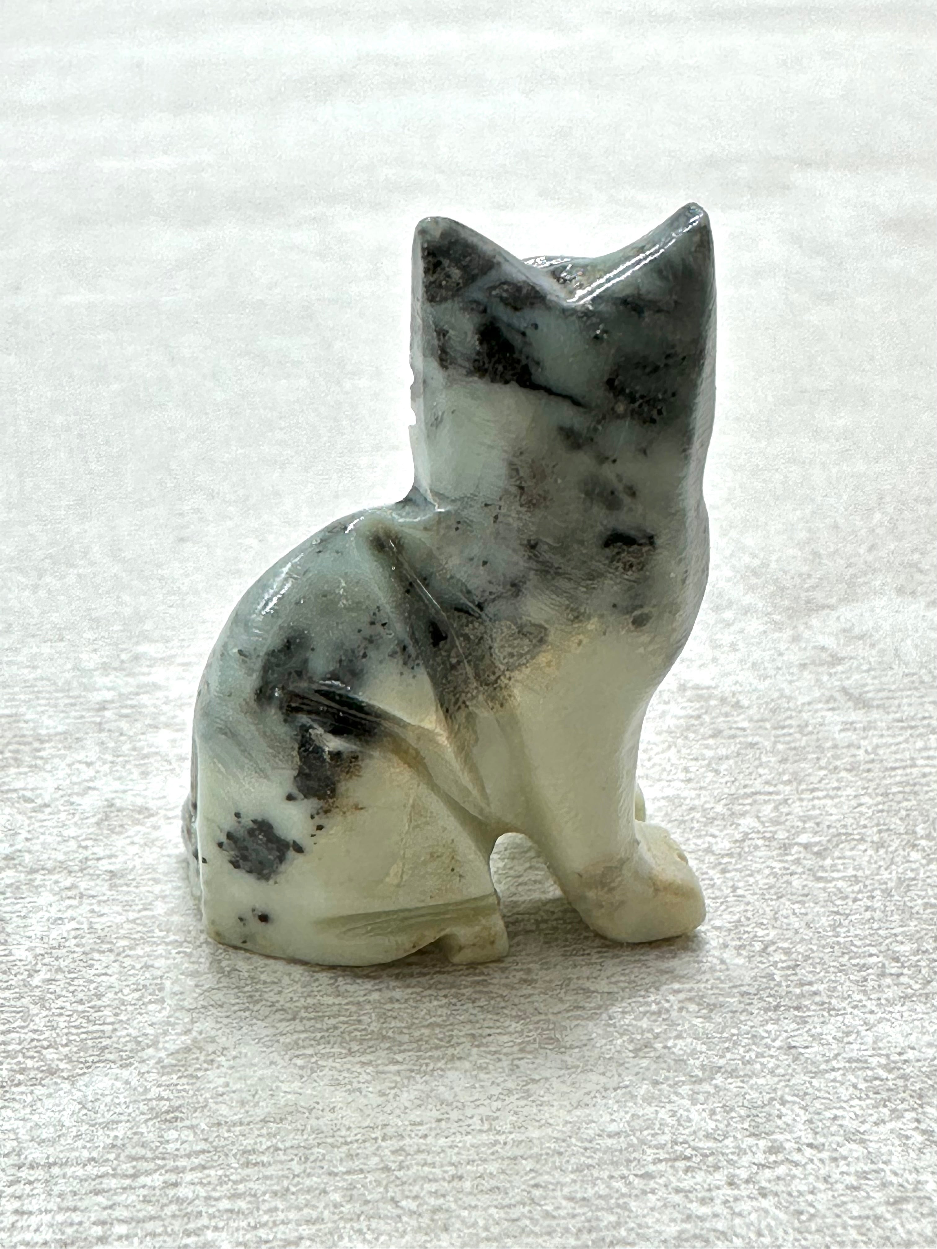Animal made of soapstone – cat - ZV021