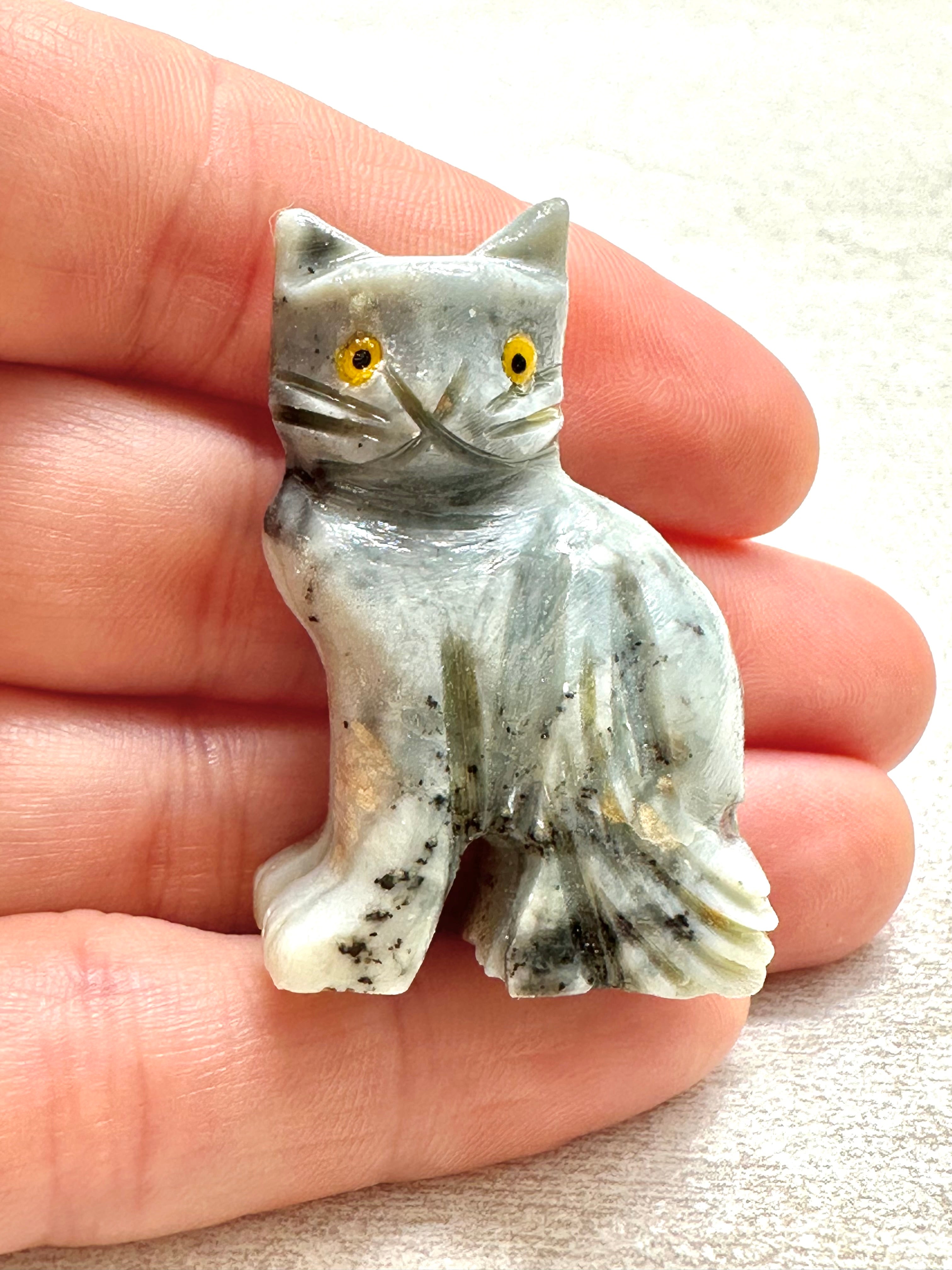 Animal made of soapstone – cat - ZV025