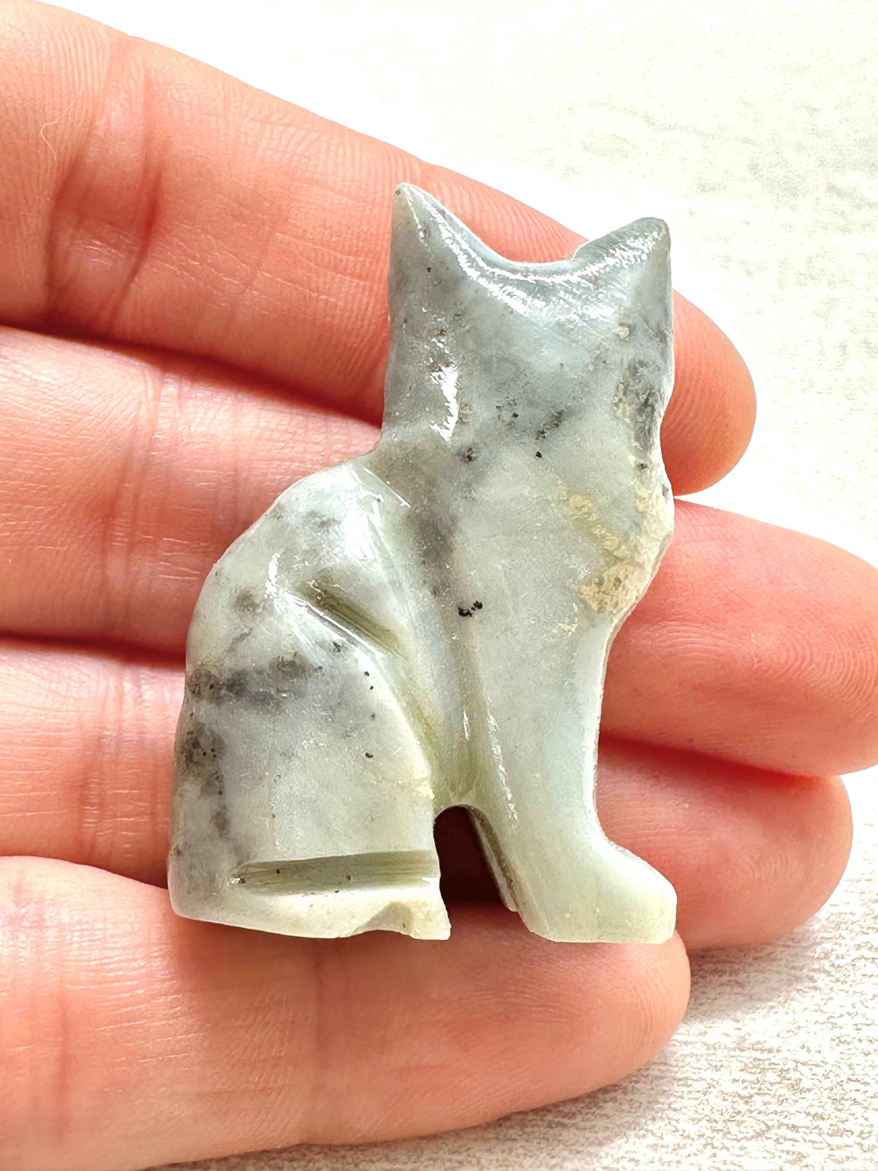Animal made of soapstone – cat - ZV025