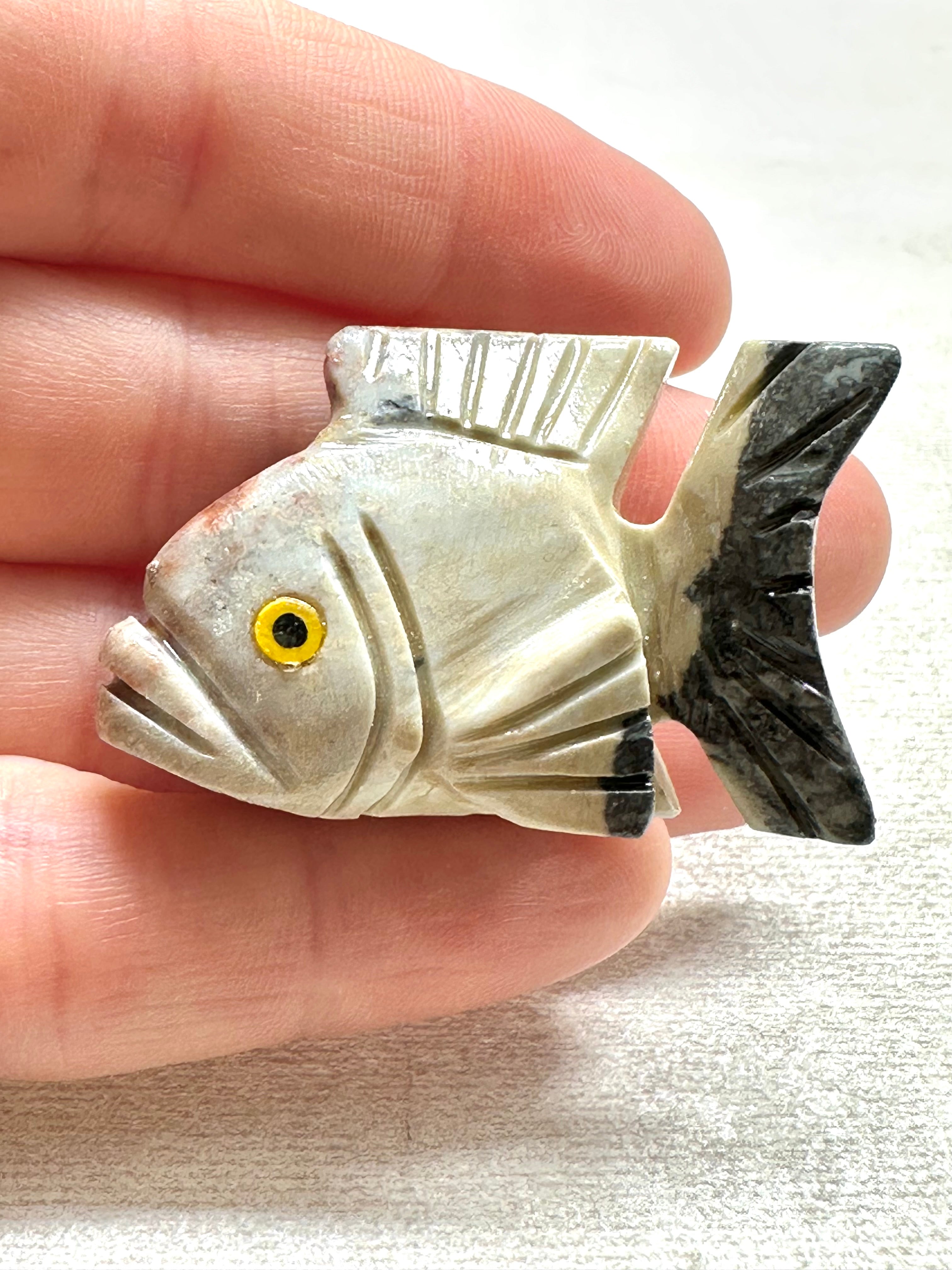 Animal made of soapstone – fish - ZV035