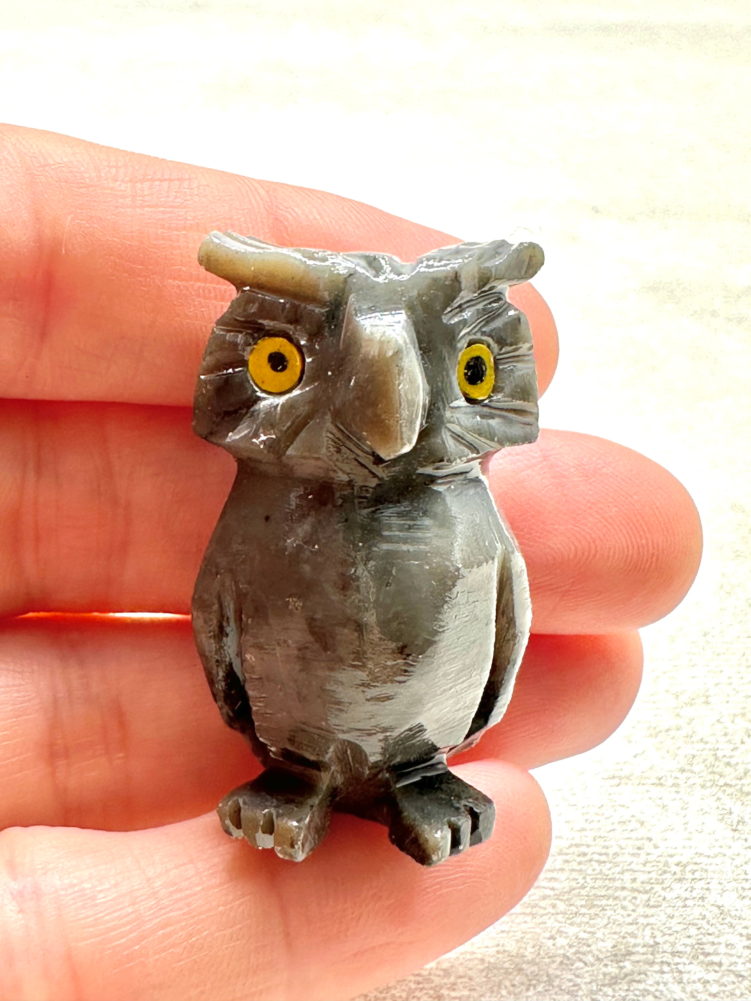 Animal made of soapstone – owl - ZV041