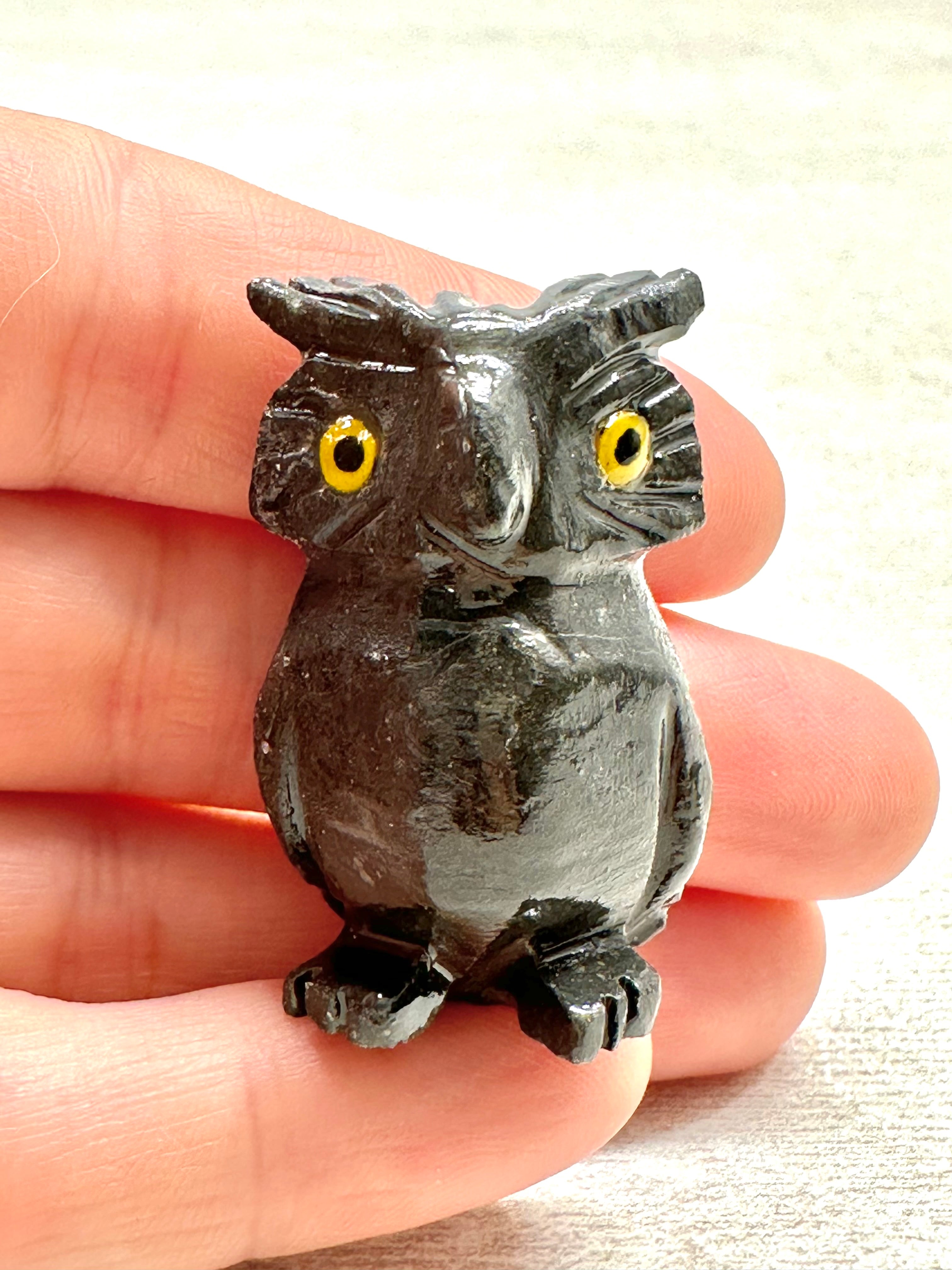 Animal made of soapstone – owl - ZV043