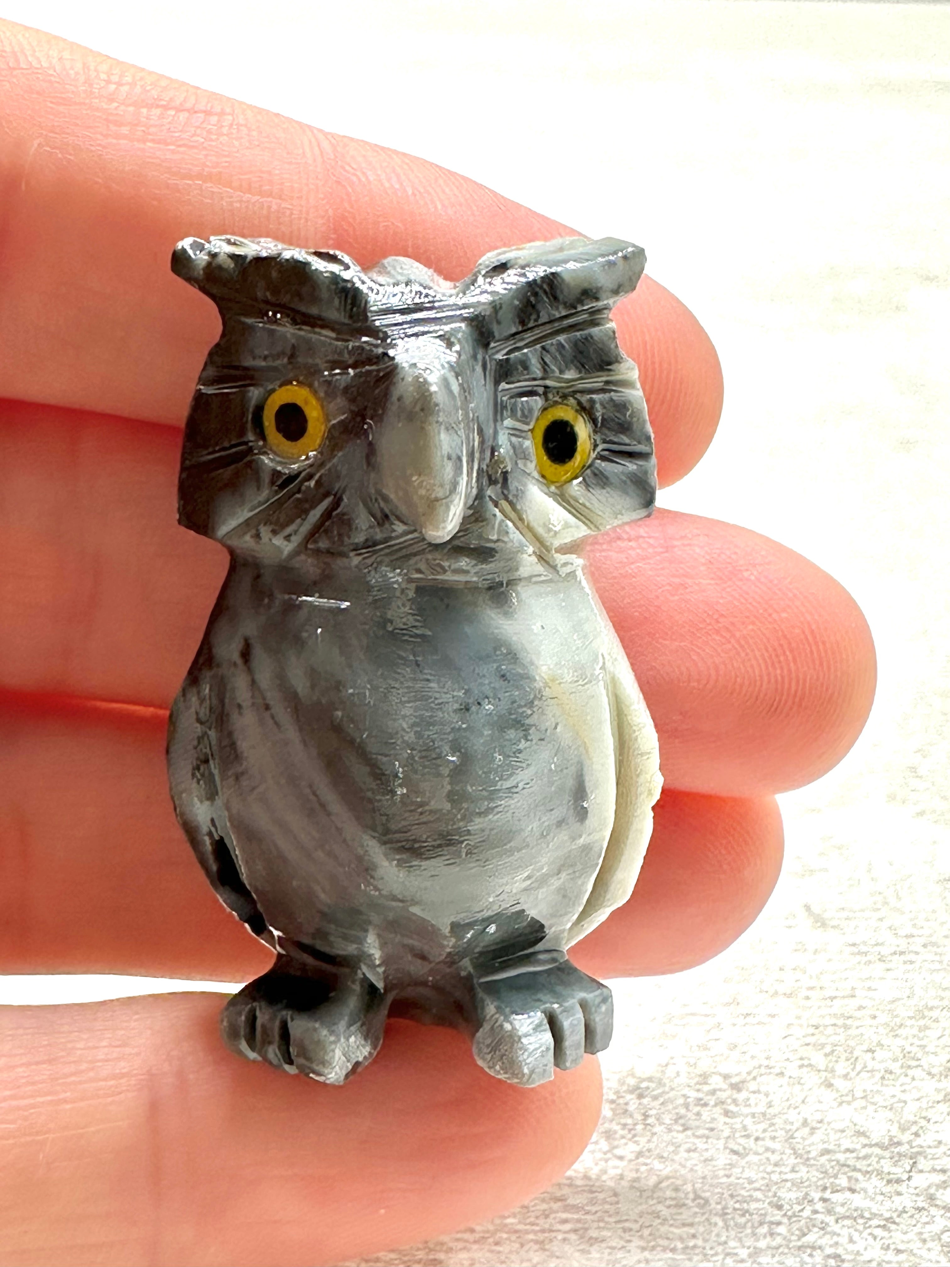 Animal made of soapstone – owl - ZV044