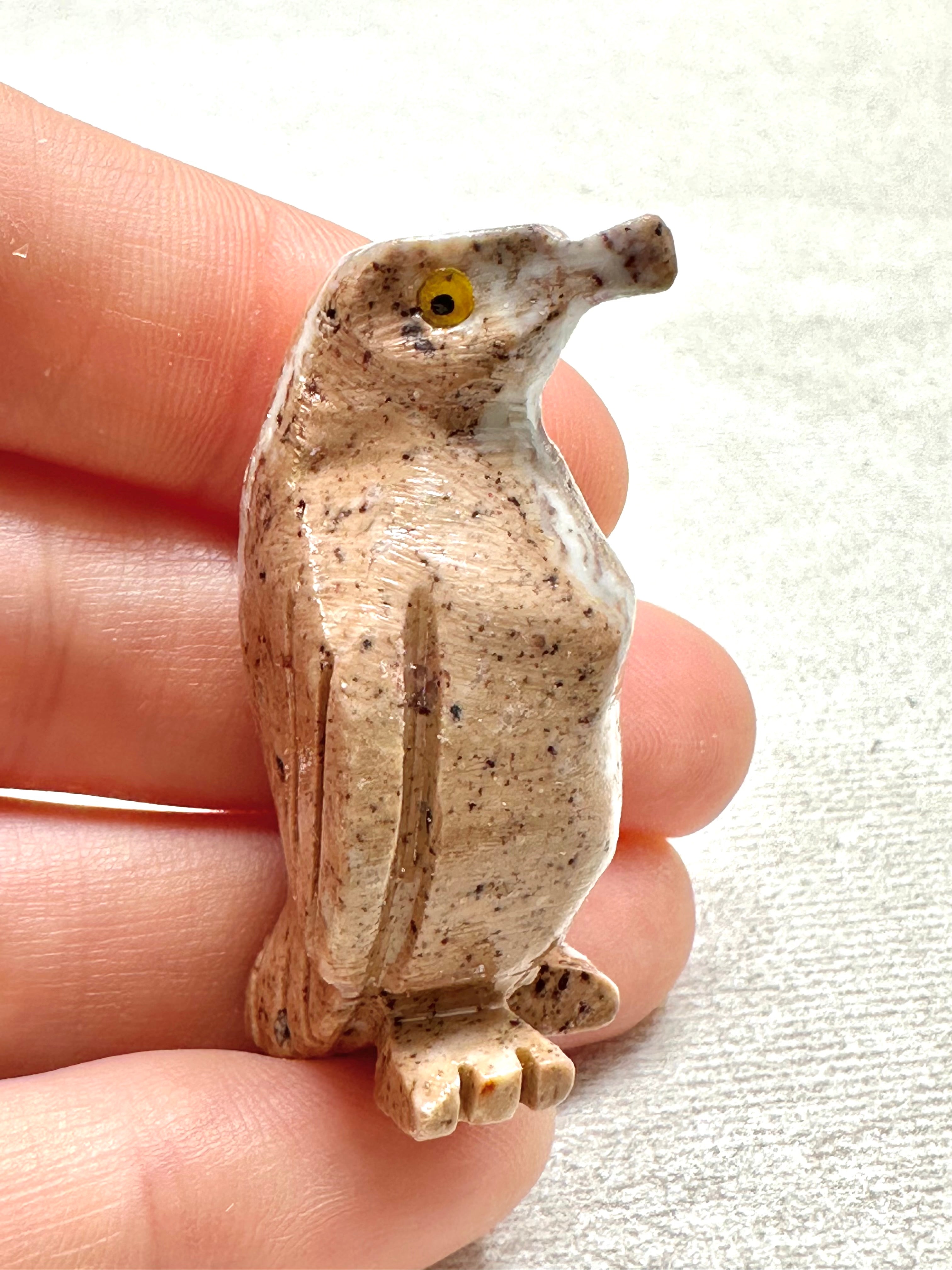 Animal made of soapstone – penguin - ZV048