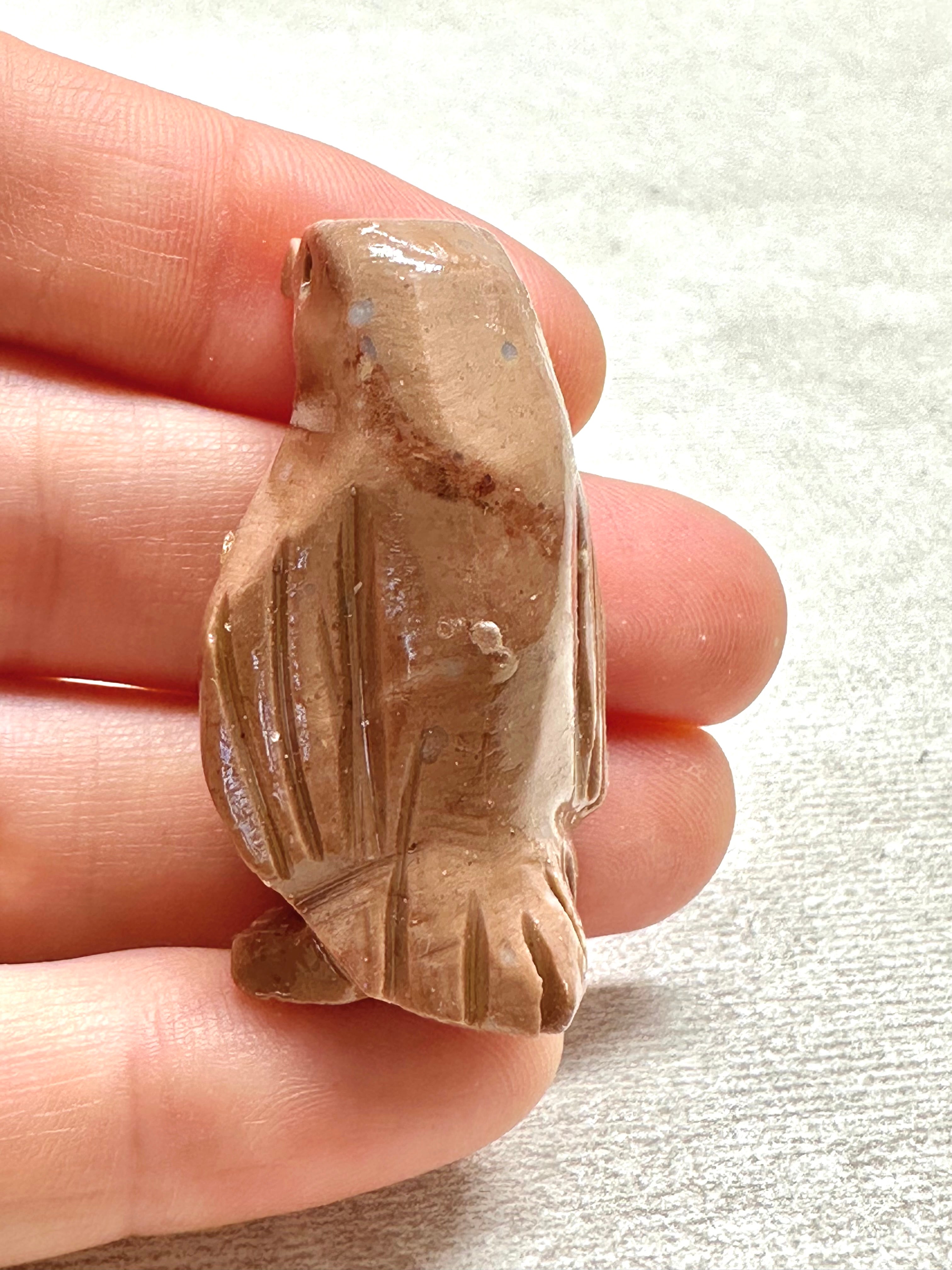 Animal made of soapstone – penguin - ZV050