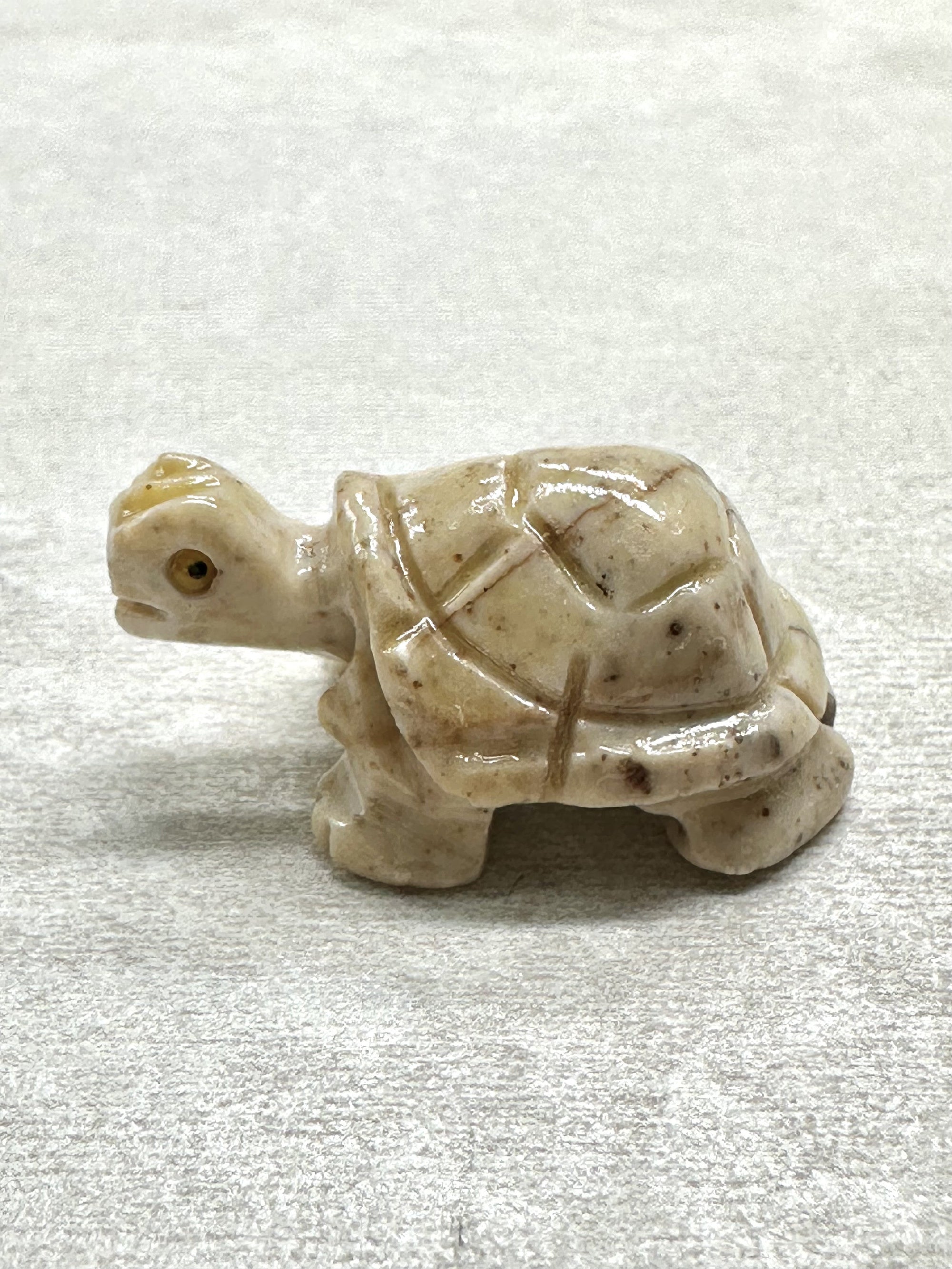 Animal made of soapstone – turtle