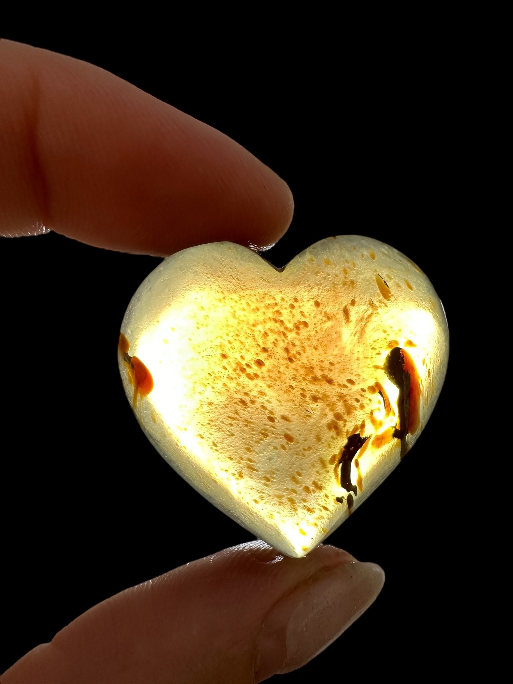 Amber heart – Sumatra, Indonesia - JS003