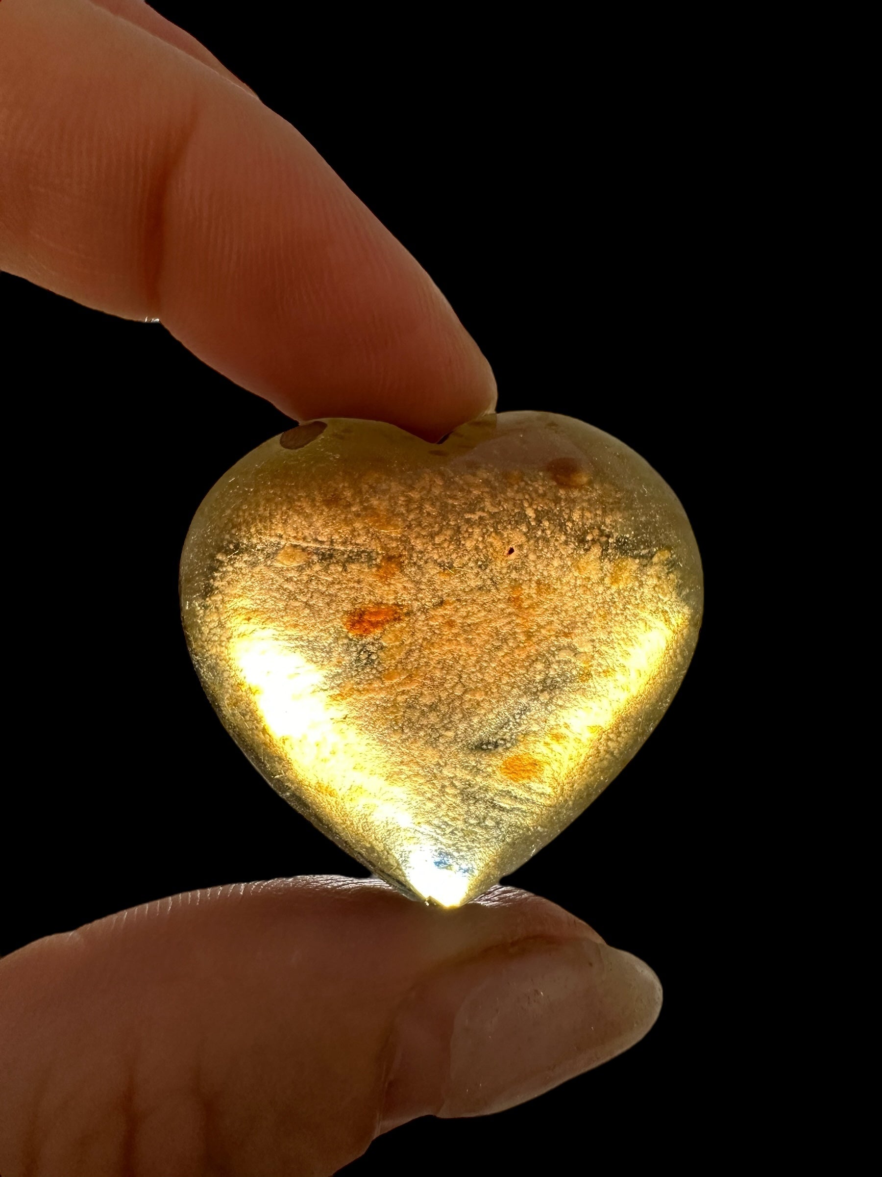 Amber heart – Sumatra, Indonesia - JS004