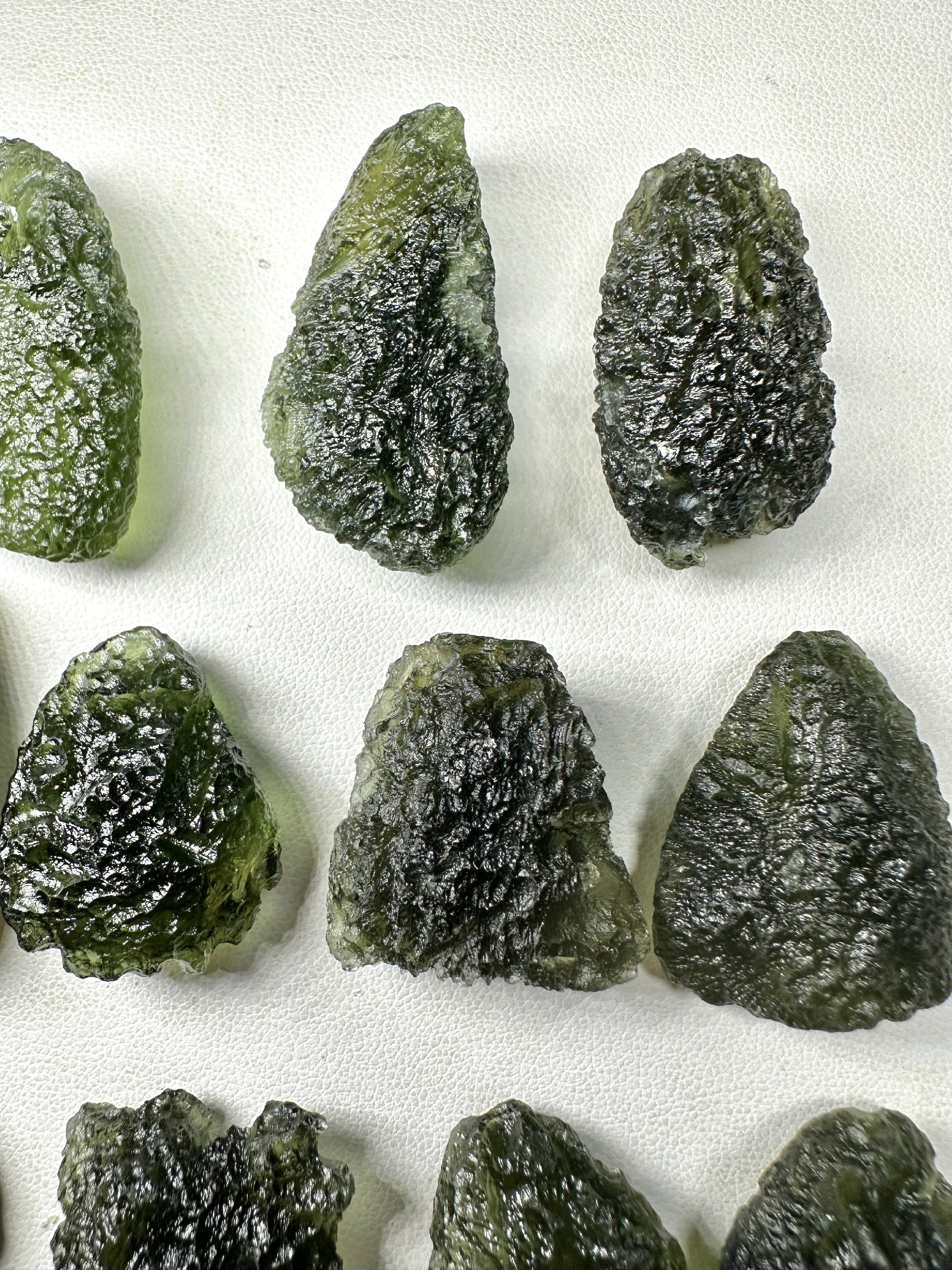 Moldavites – 102,4g - VVEL33