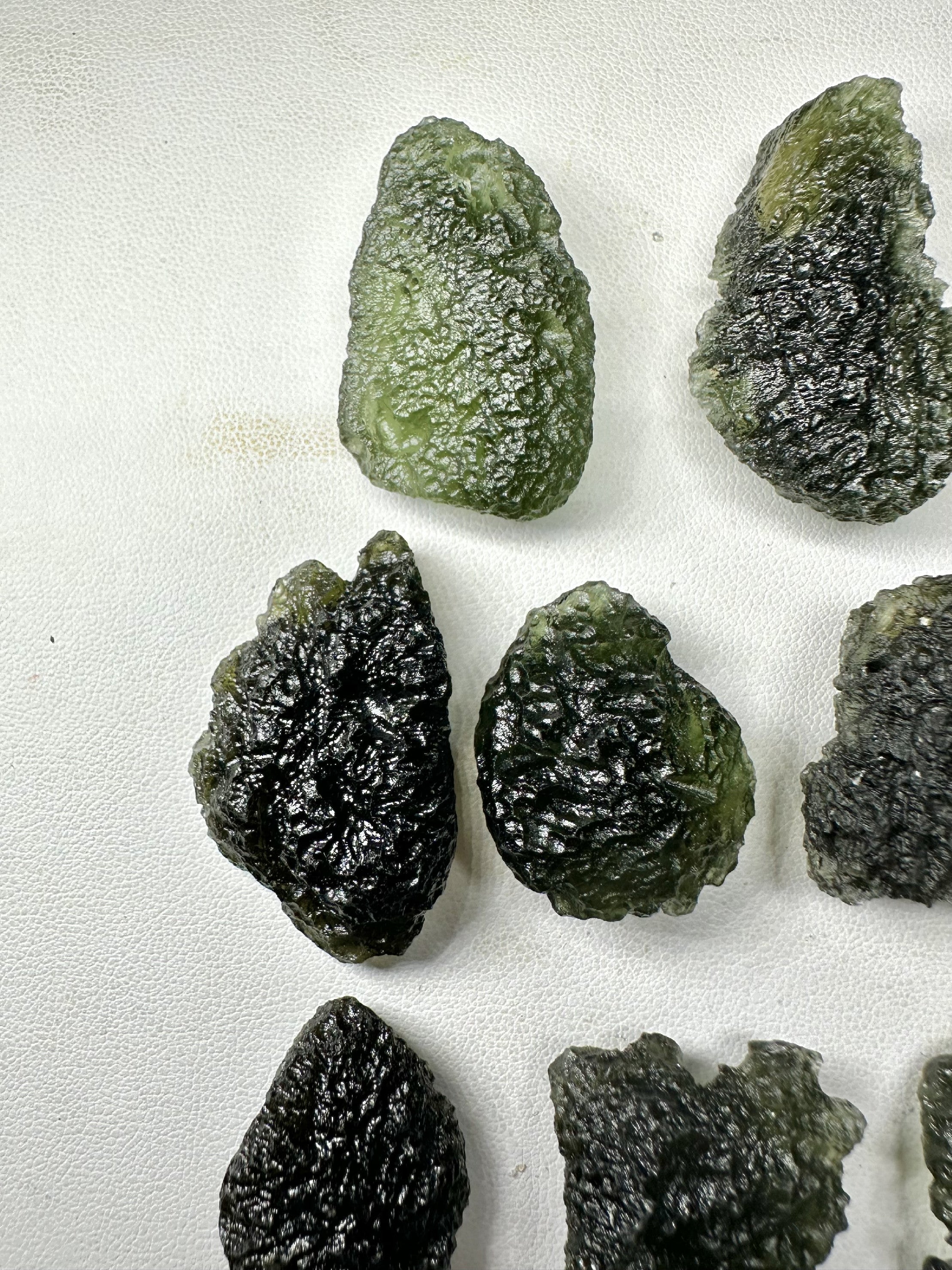 Moldavites – 102,4g - VVEL33