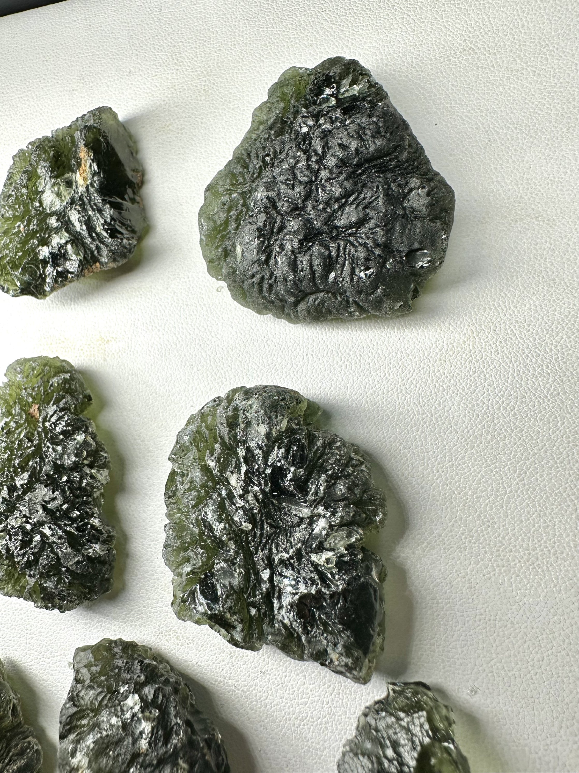 Moldavites – 131,7g - VVEL36