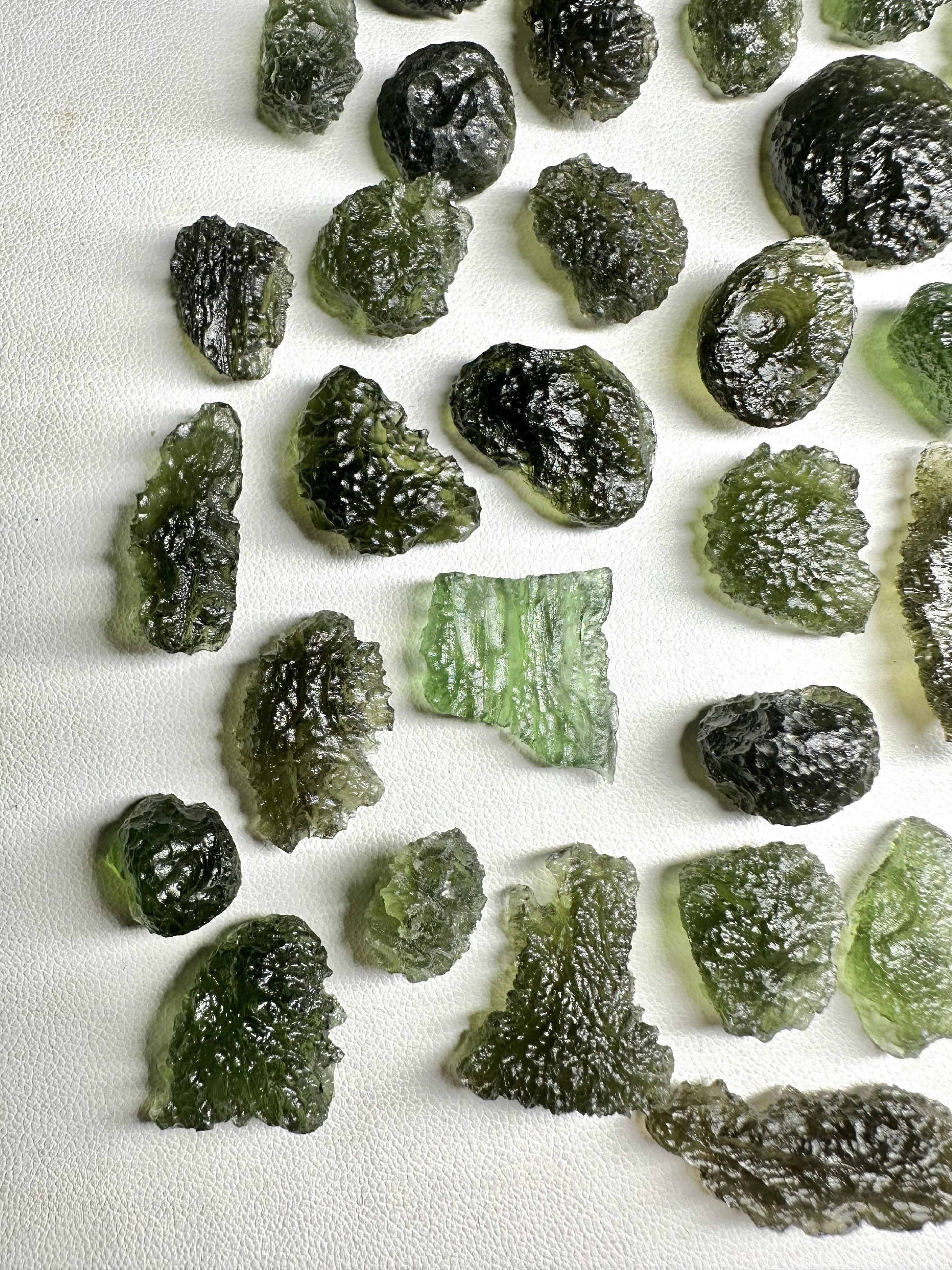 Moldavites – 100g - VVEL38