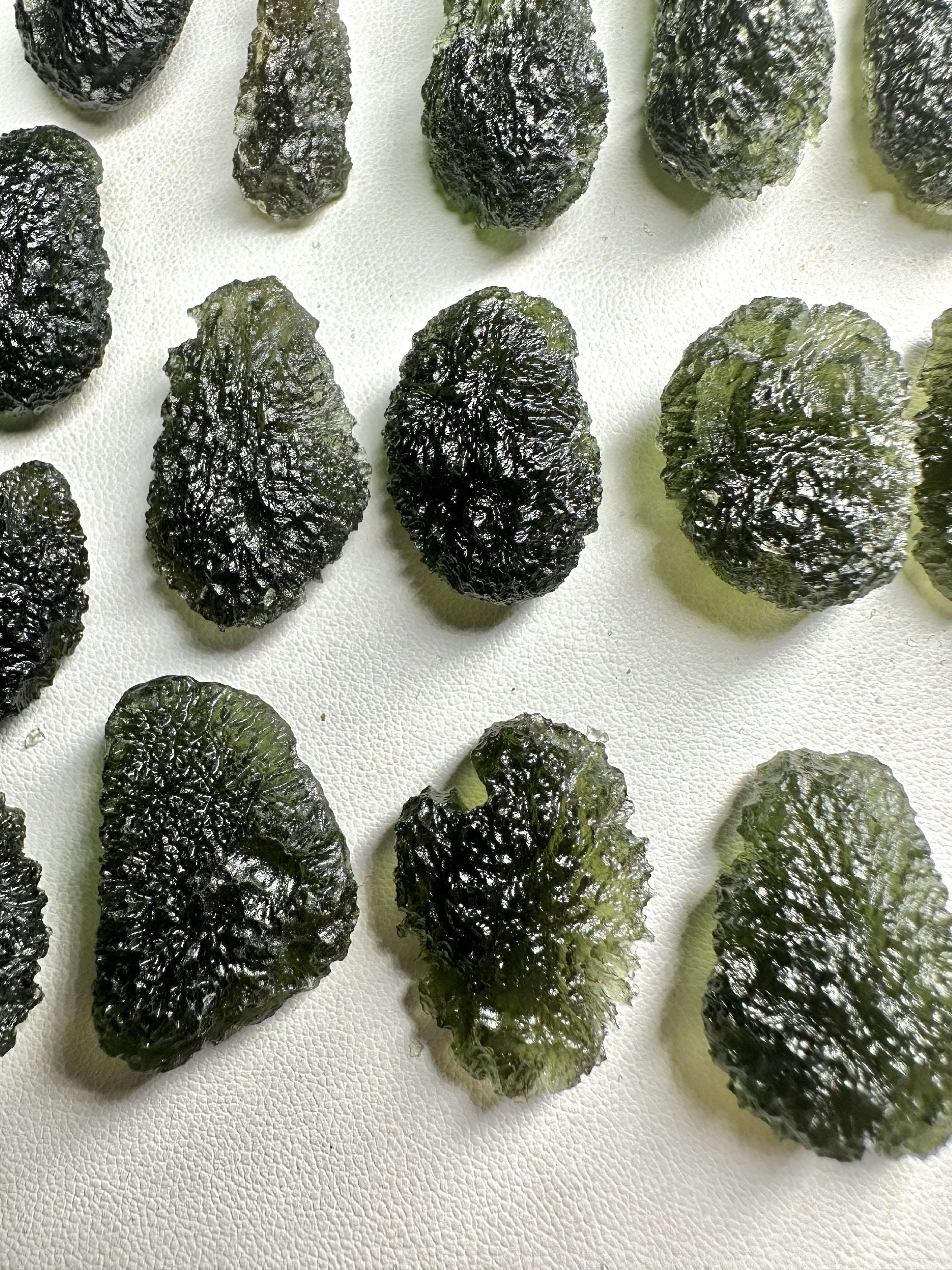 Moldavites – 100g - VVEL41