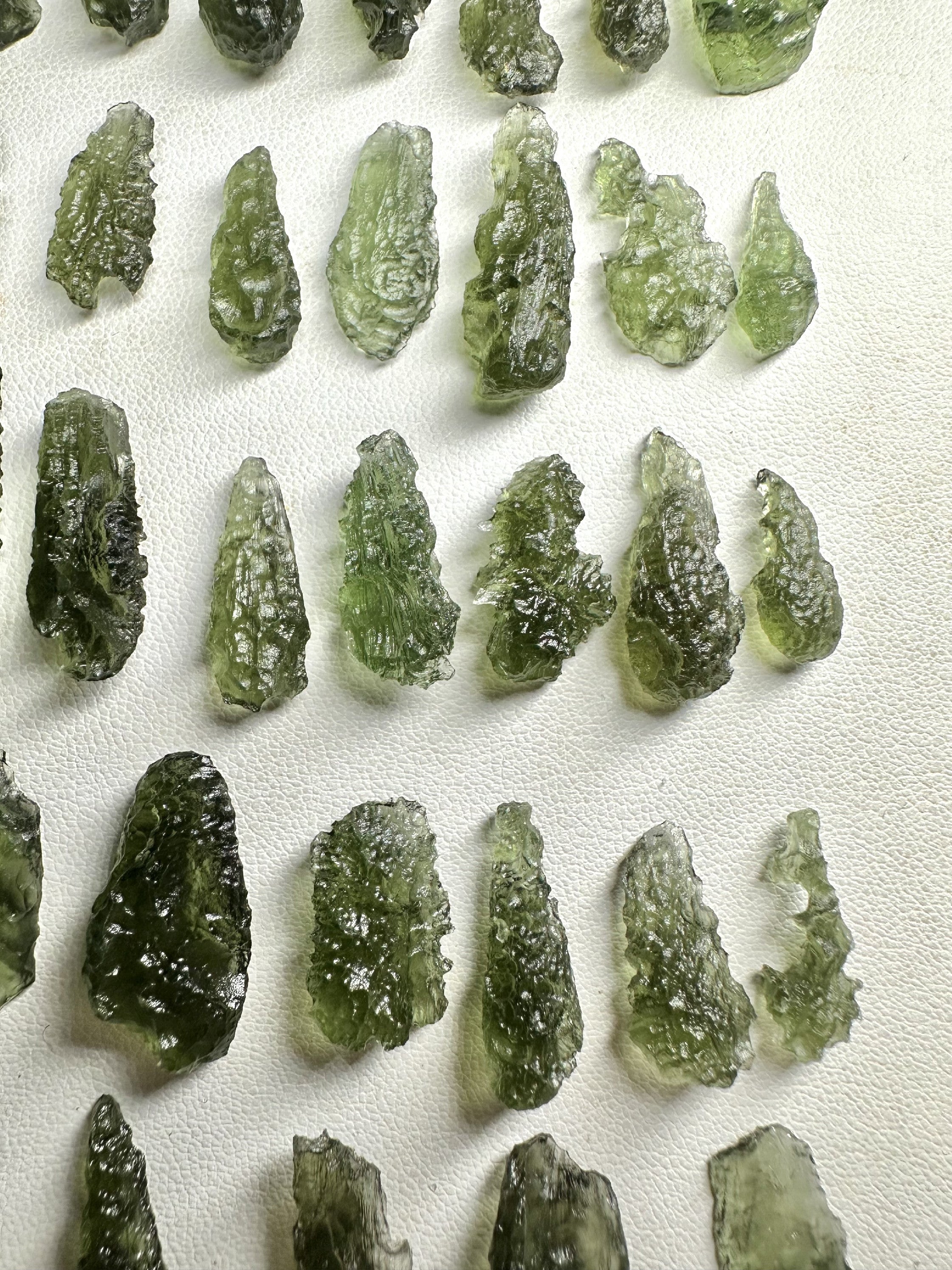Moldavites – 50,6g - VVEL45